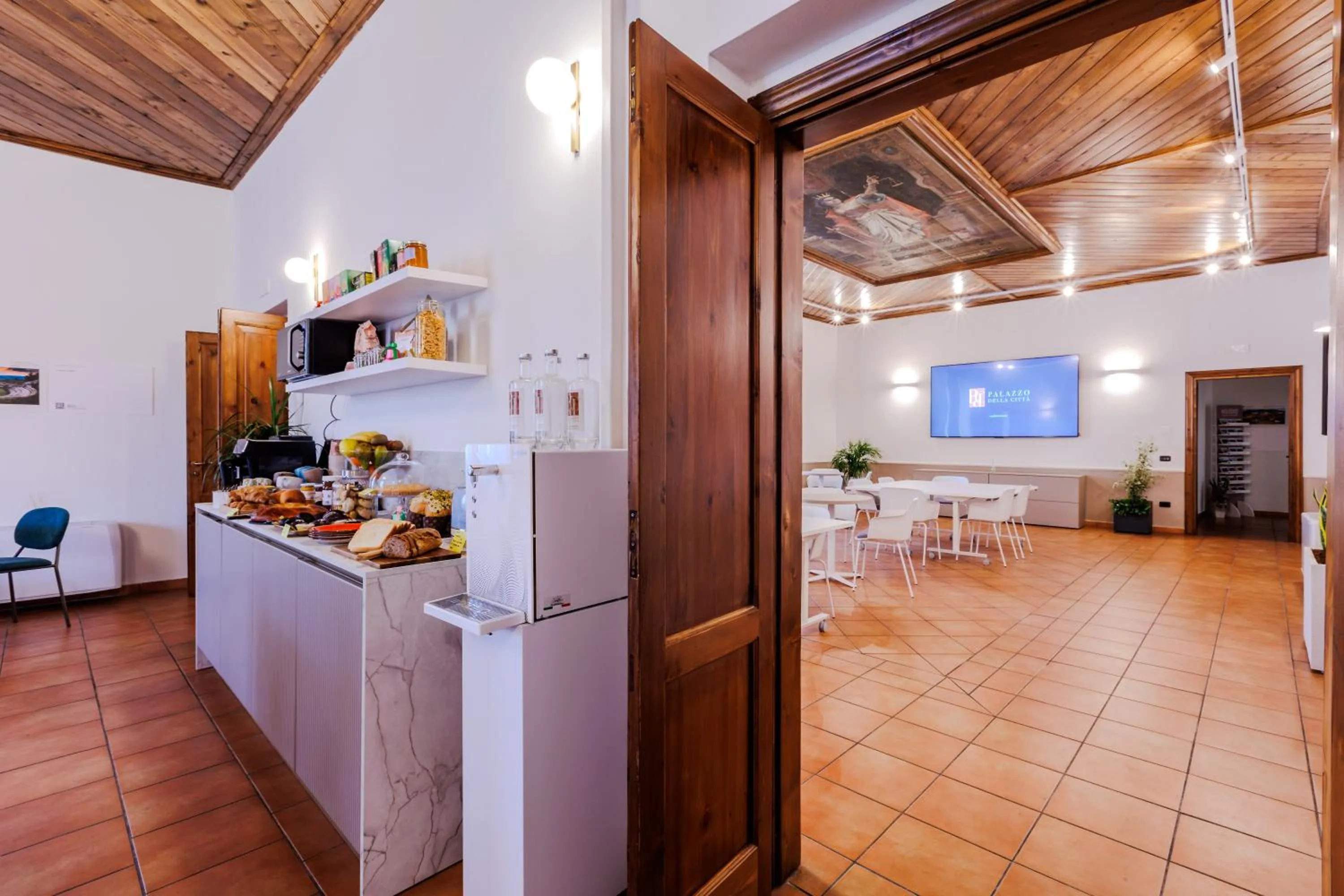 Breakfast in Palazzo della Città