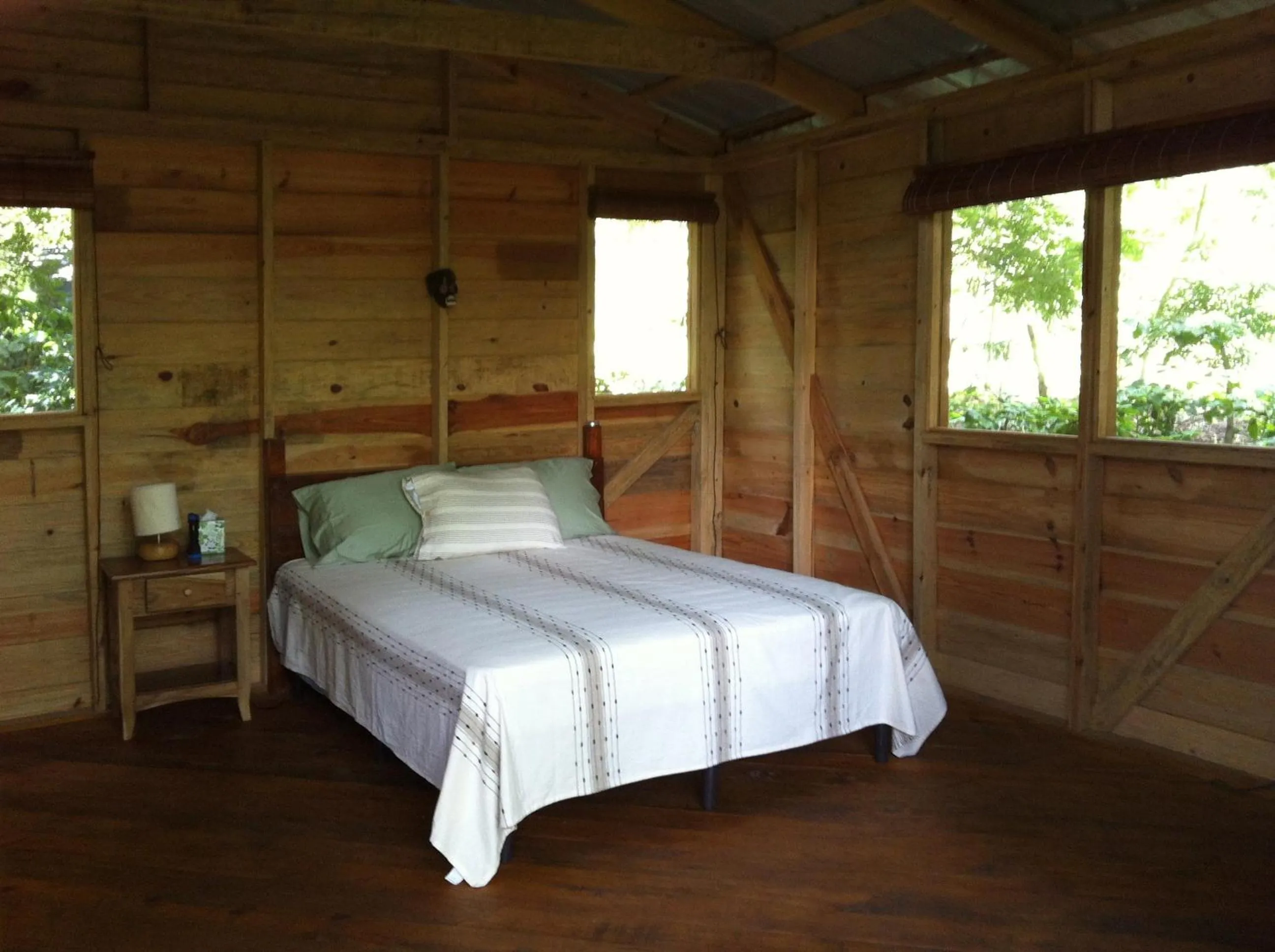 Bedroom, Bed in Mombacho Lodge