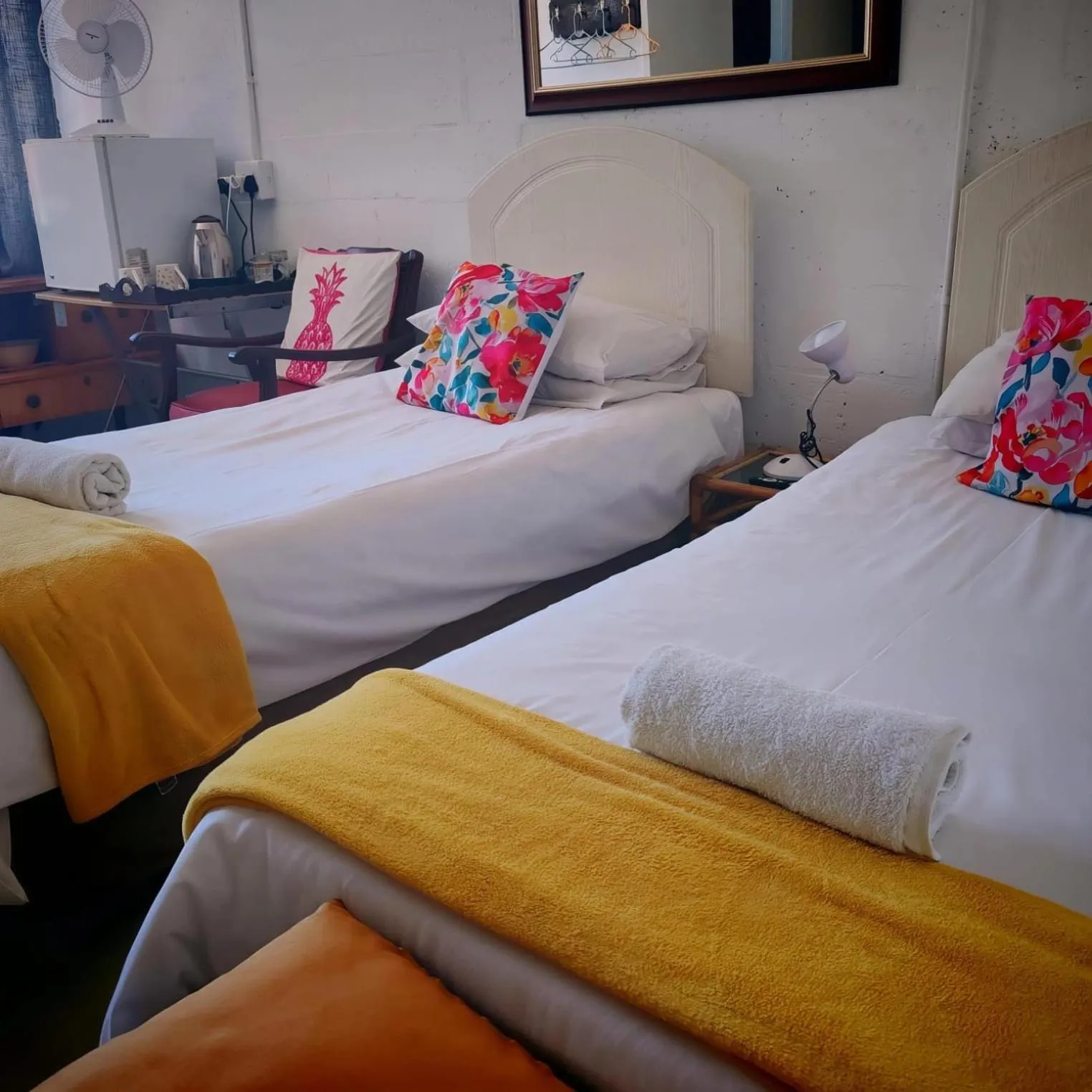 Bed in Suzies Huis Restaurant Bed and Breakfast