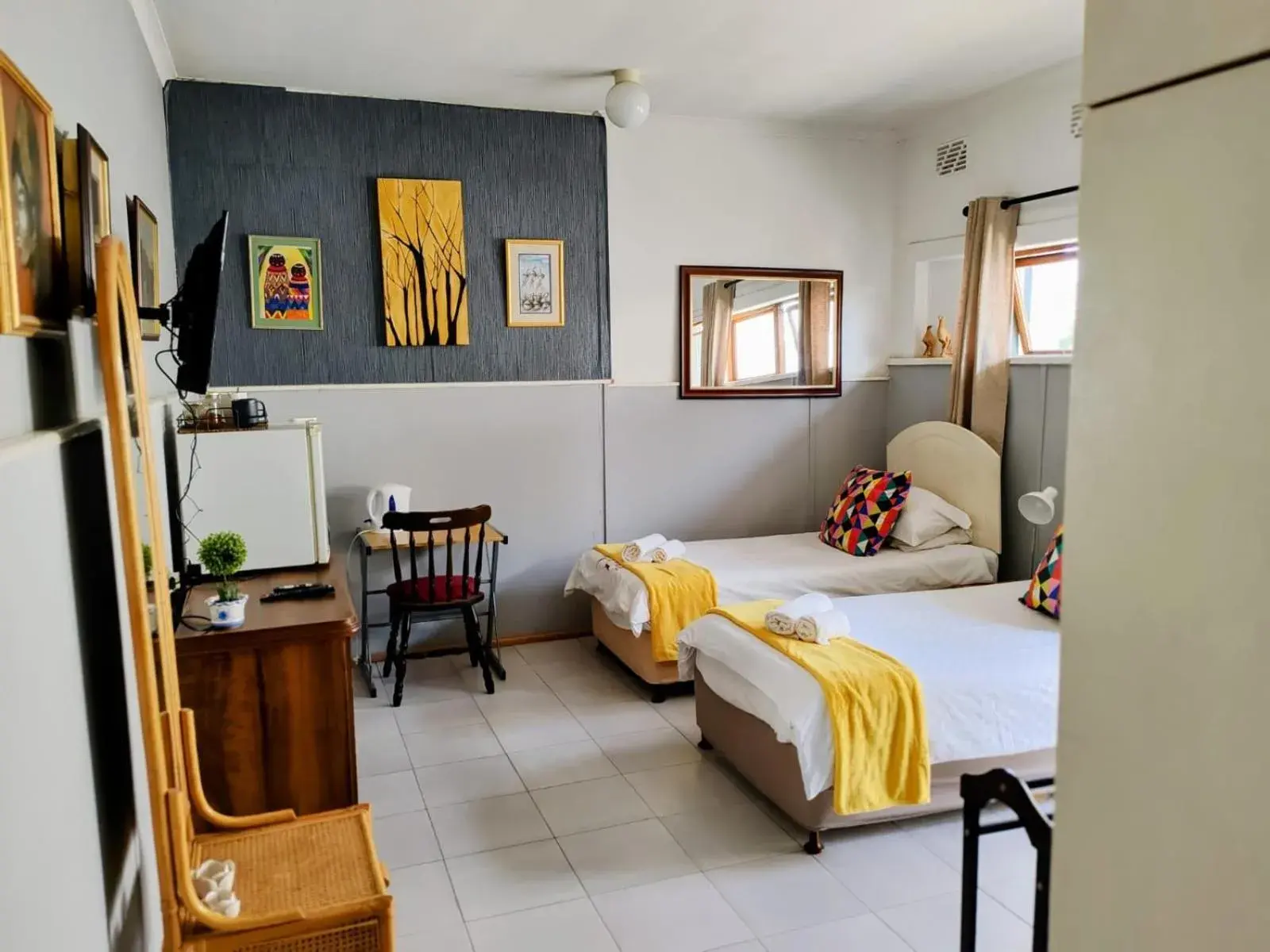 Comfort Twin Room - single occupancy in Suzies Huis Restaurant Bed and Breakfast Comfort Twin Room - single occupancy in Suzies Huis Restaurant Bed and Breakfast