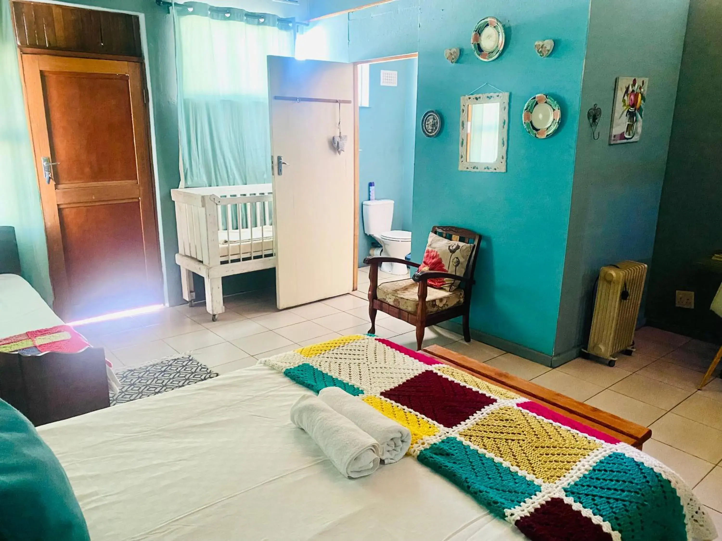 Basic Double Room - single occupancy in Suzies Huis Restaurant Bed and Breakfast Basic Double Room - single occupancy in Suzies Huis Restaurant Bed and Breakfast