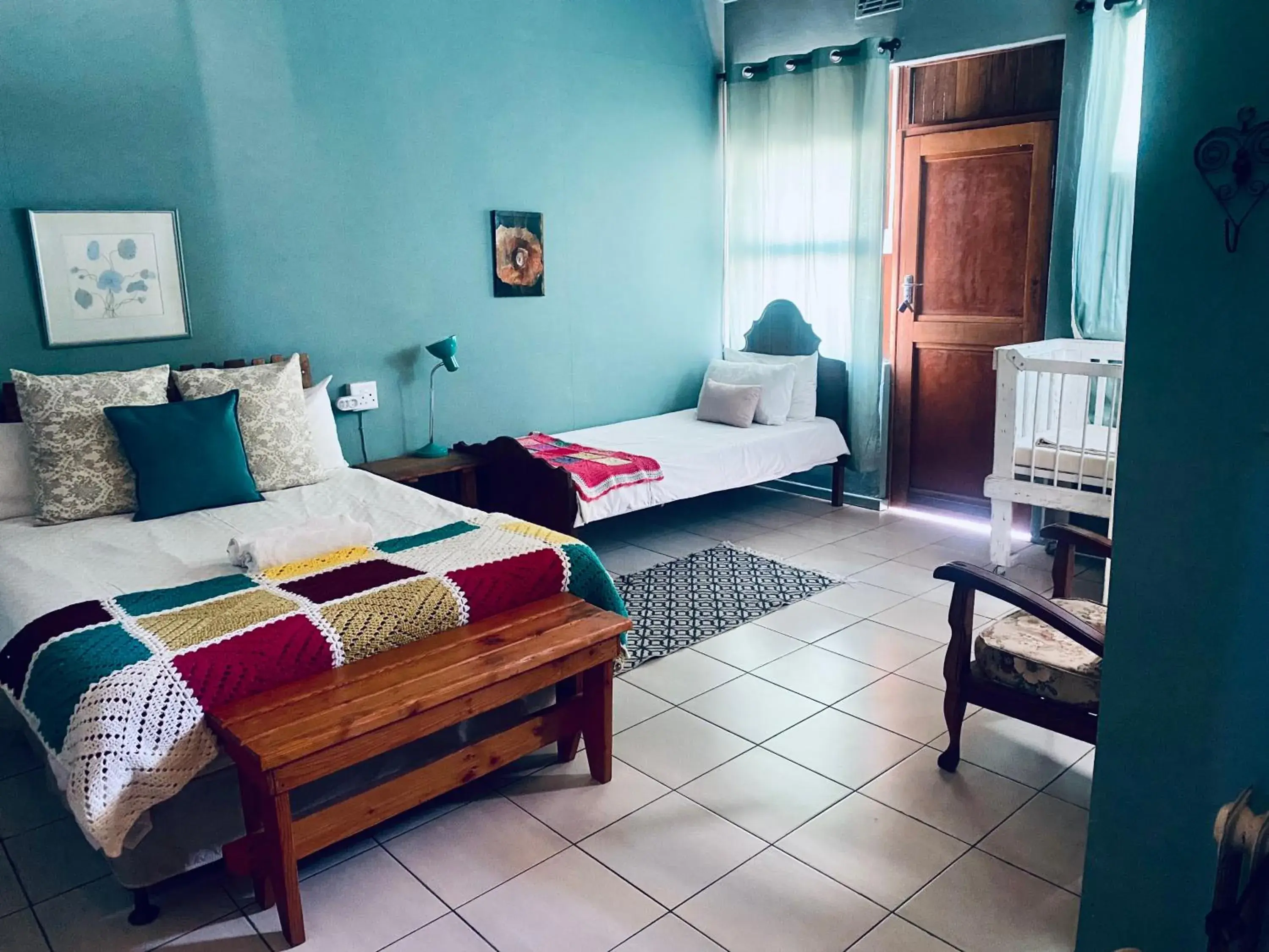 Basic Double Room - single occupancy in Suzies Huis Restaurant Bed and Breakfast Basic Double Room - single occupancy in Suzies Huis Restaurant Bed and Breakfast