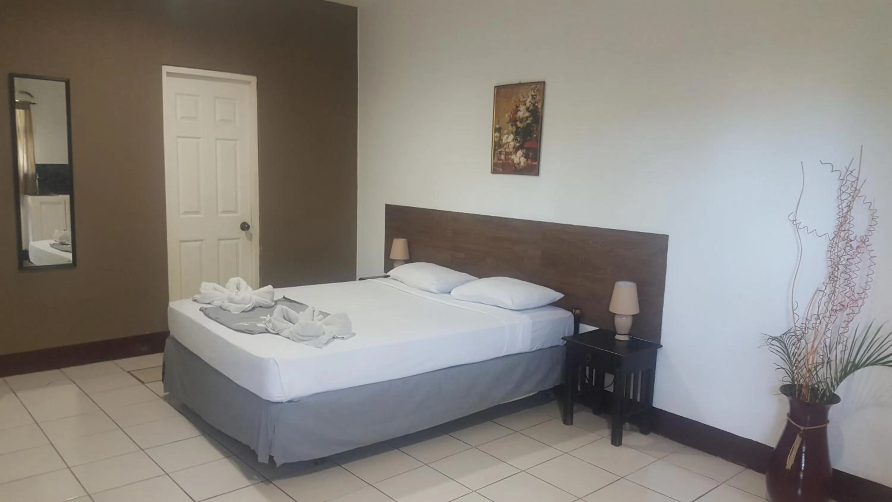 Bed in Hotel La Arboleda