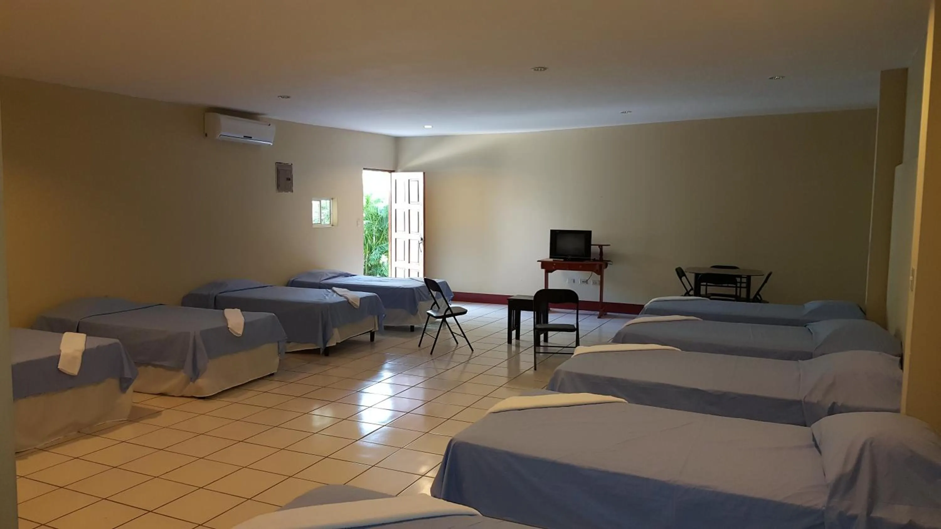 Photo of the whole room in Hotel La Arboleda