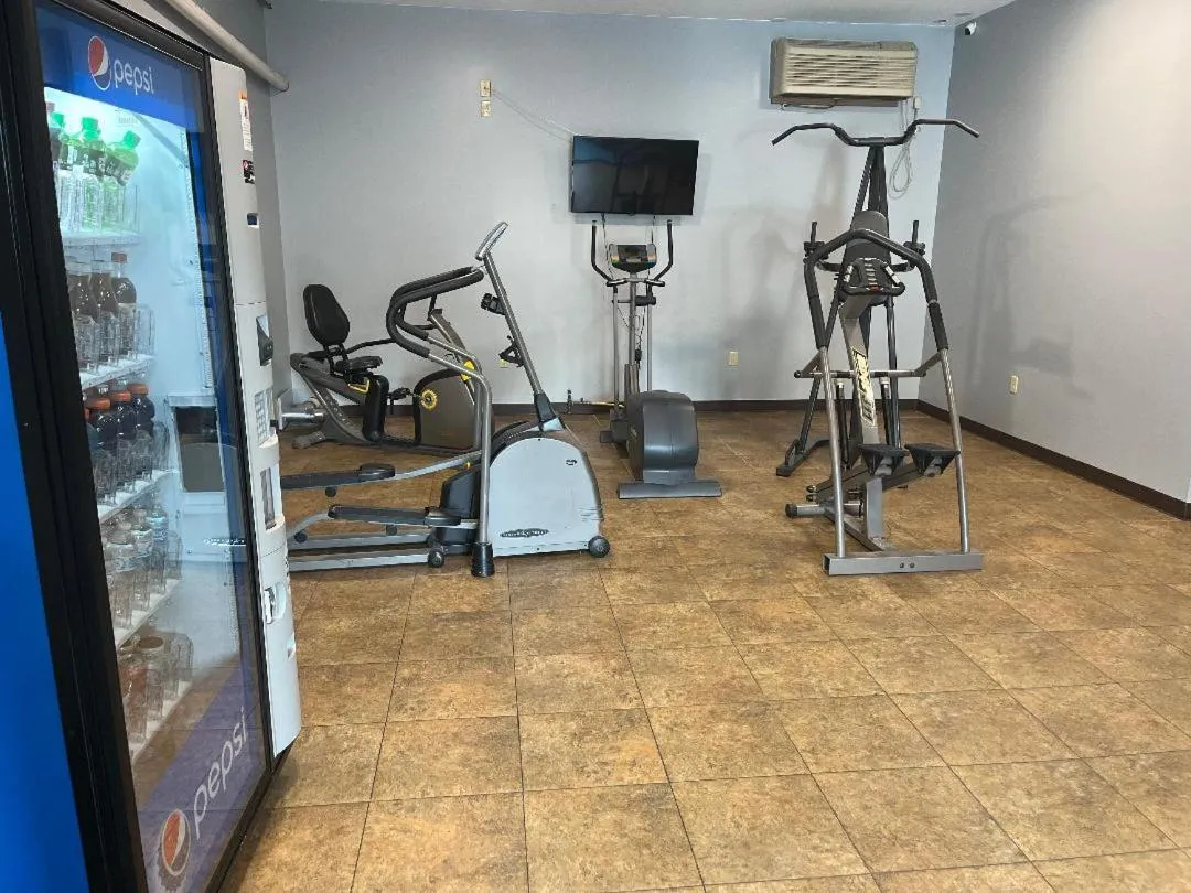 Fitness centre/facilities in Gamble Farm Inn and Suites