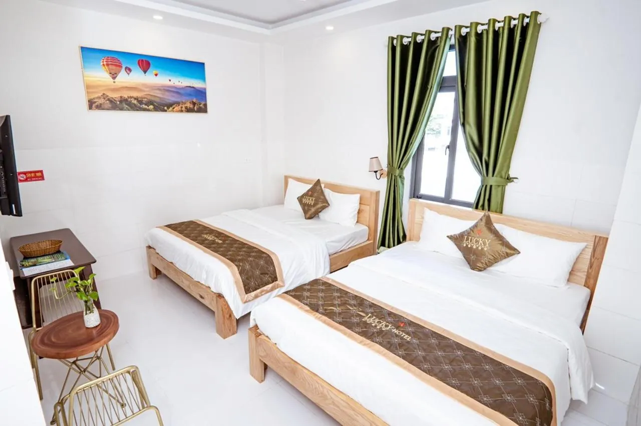Bed in LUCKY HOTEL LIEN PHUONG