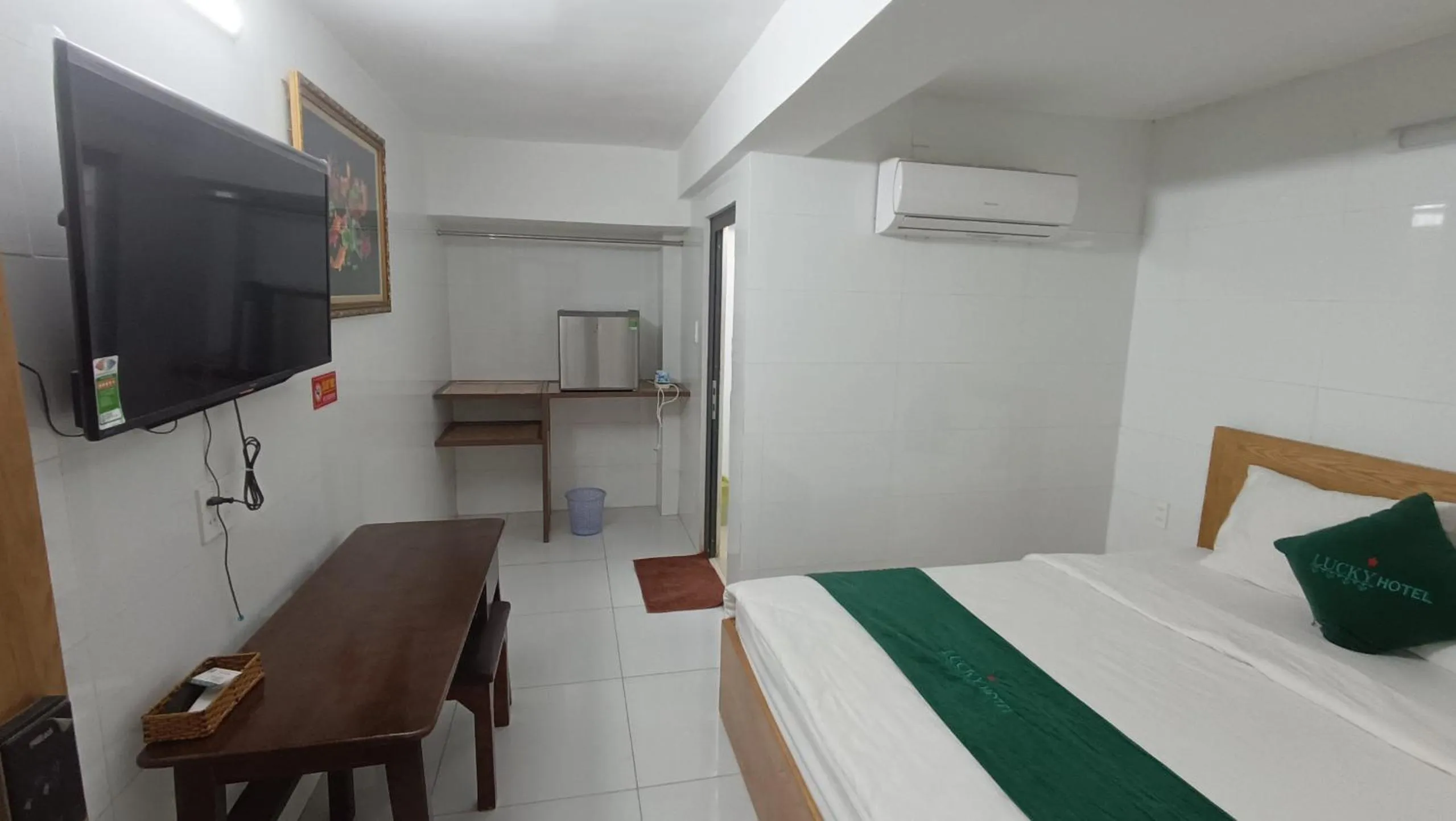 Bed in LUCKY HOTEL LIEN PHUONG