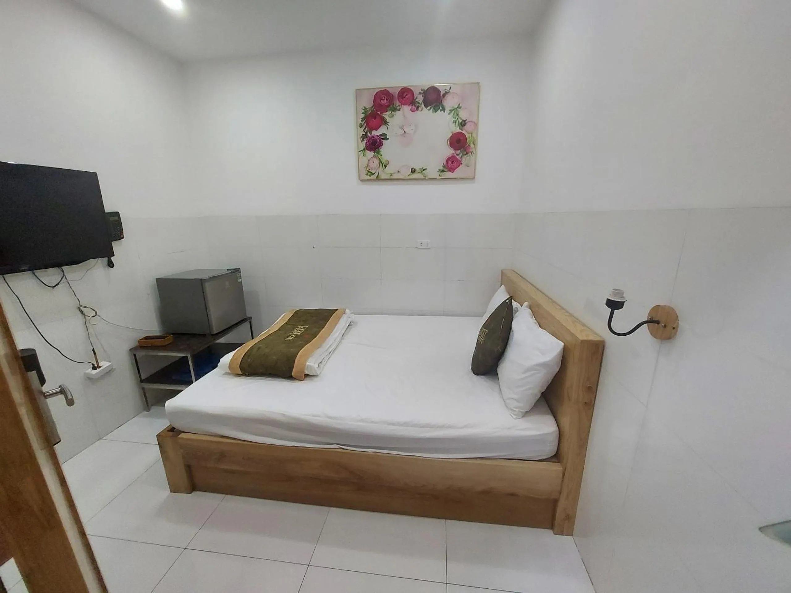 Bed in LUCKY HOTEL LIEN PHUONG