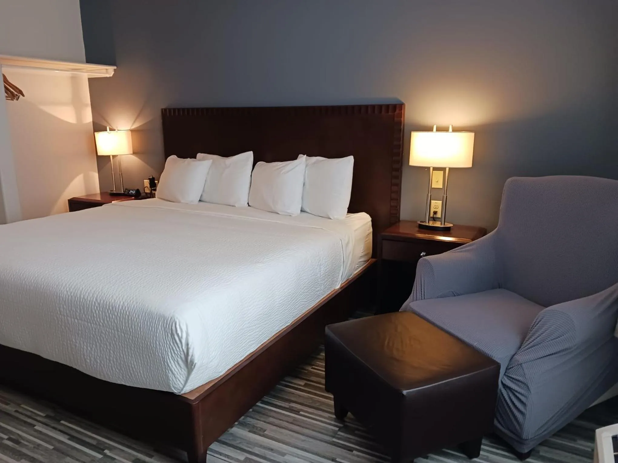Bed in Days Inn & Suites by Wyndham Fort Saskatchewan