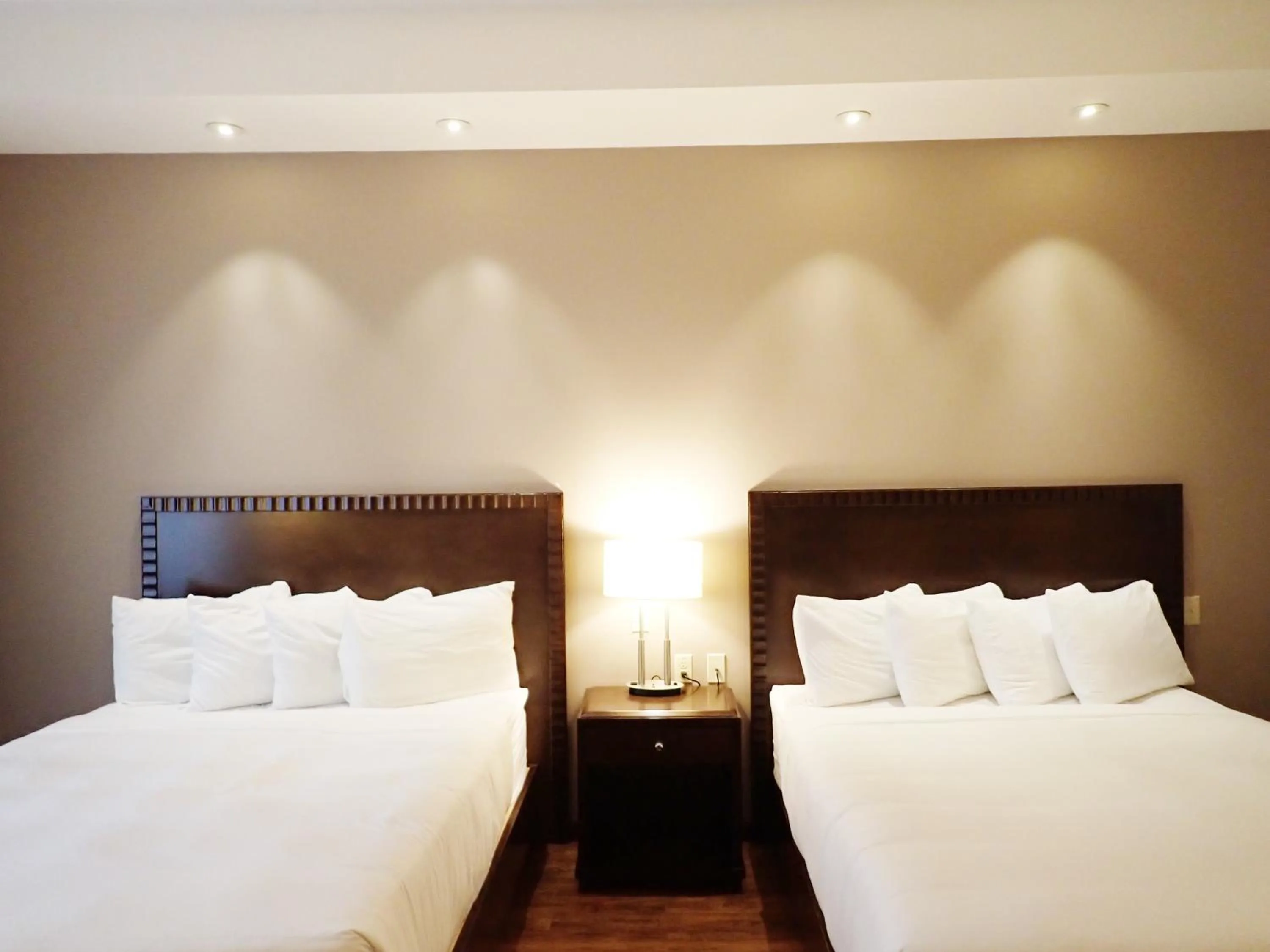 Bed in Days Inn & Suites by Wyndham Fort Saskatchewan