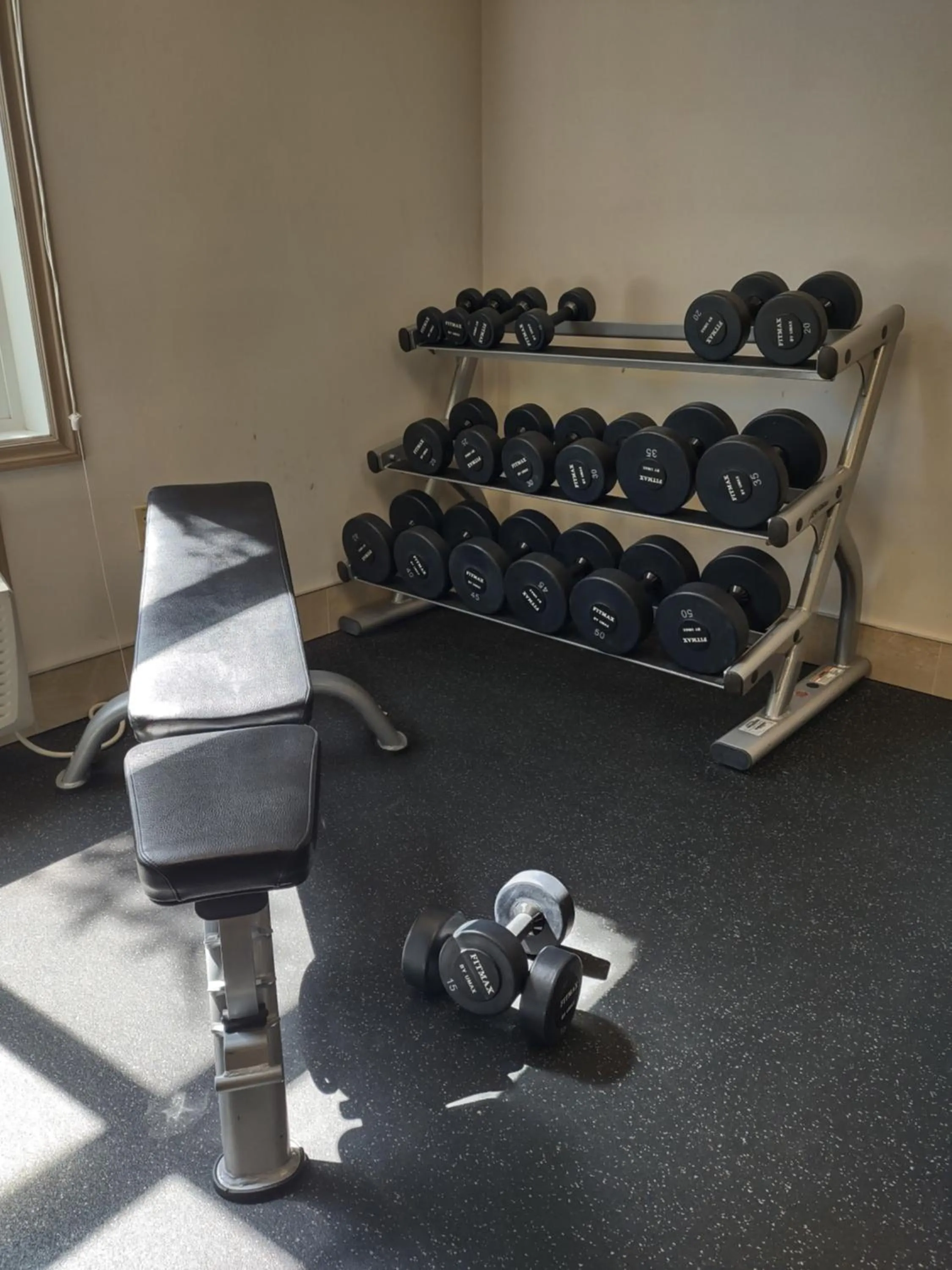 Fitness centre/facilities in Days Inn & Suites by Wyndham Fort Saskatchewan