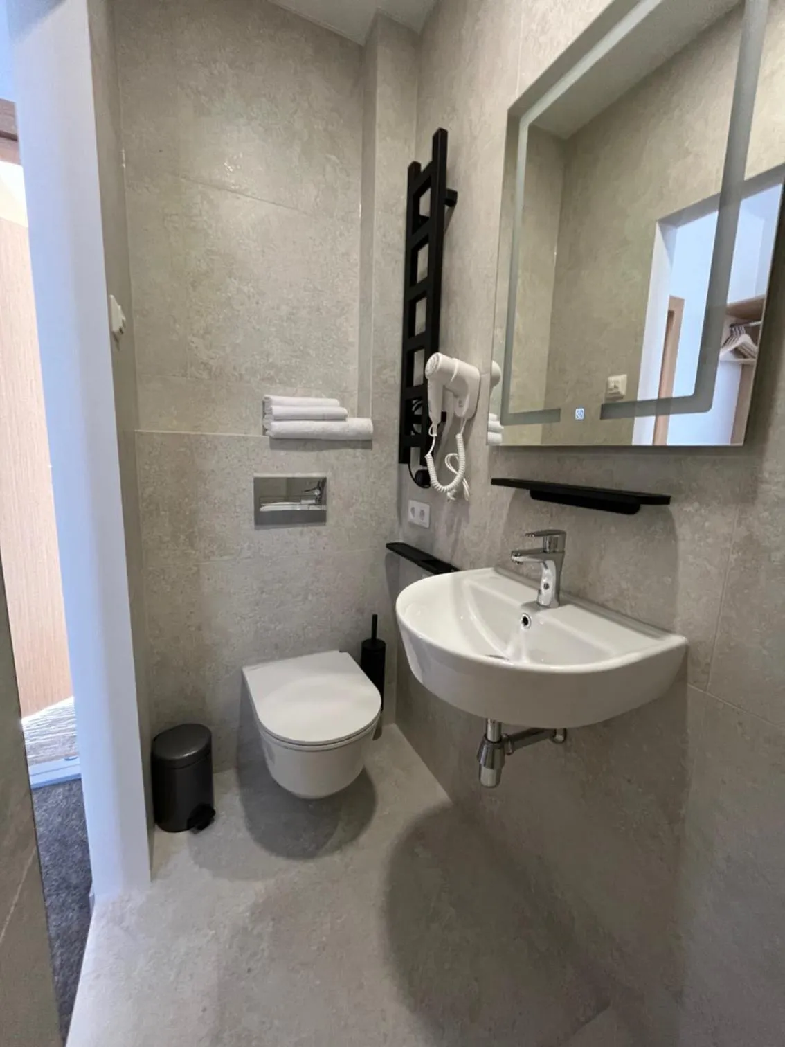 Hotel - cafe Naujoji Akmenė