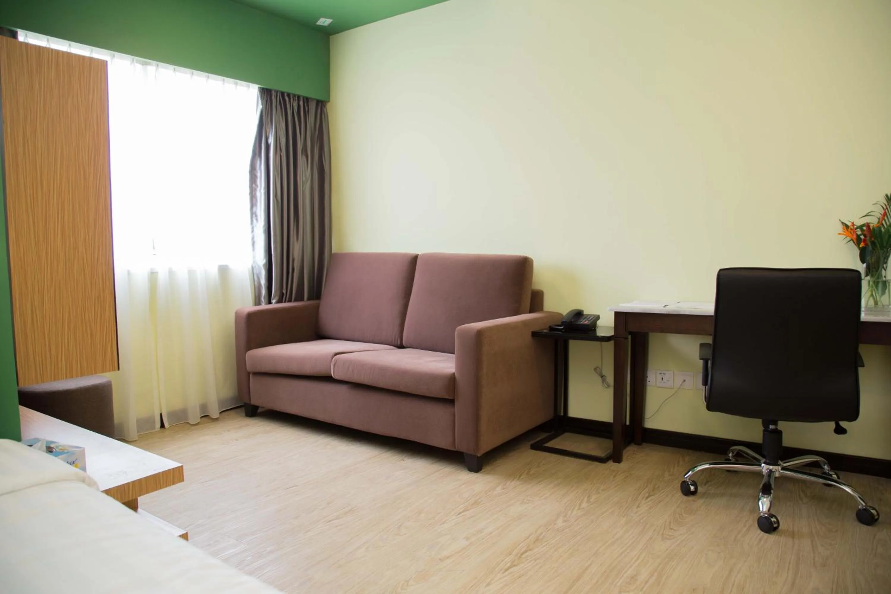 The Capital Residence Suites