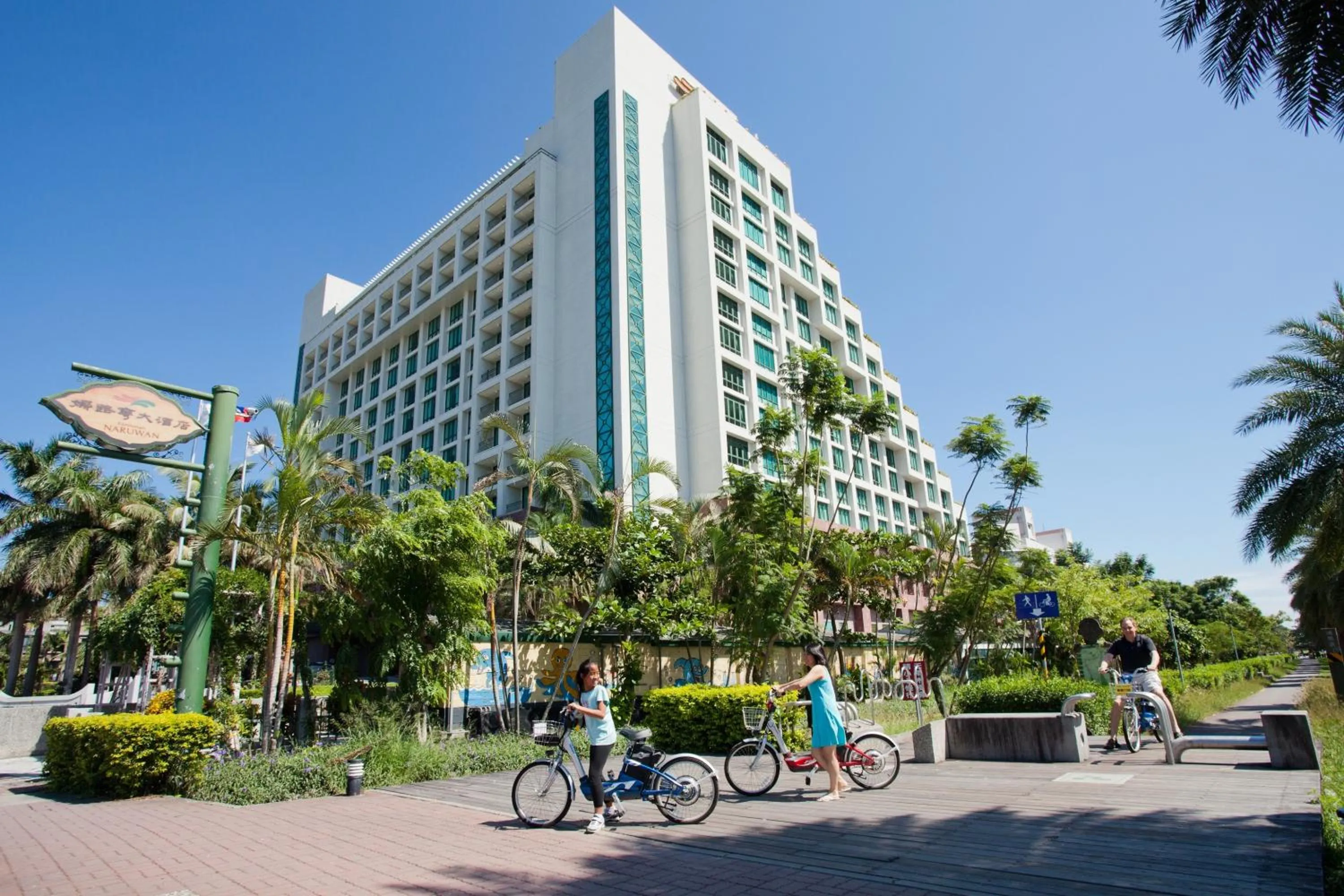 Hiking in Formosan Naruwan Hotel