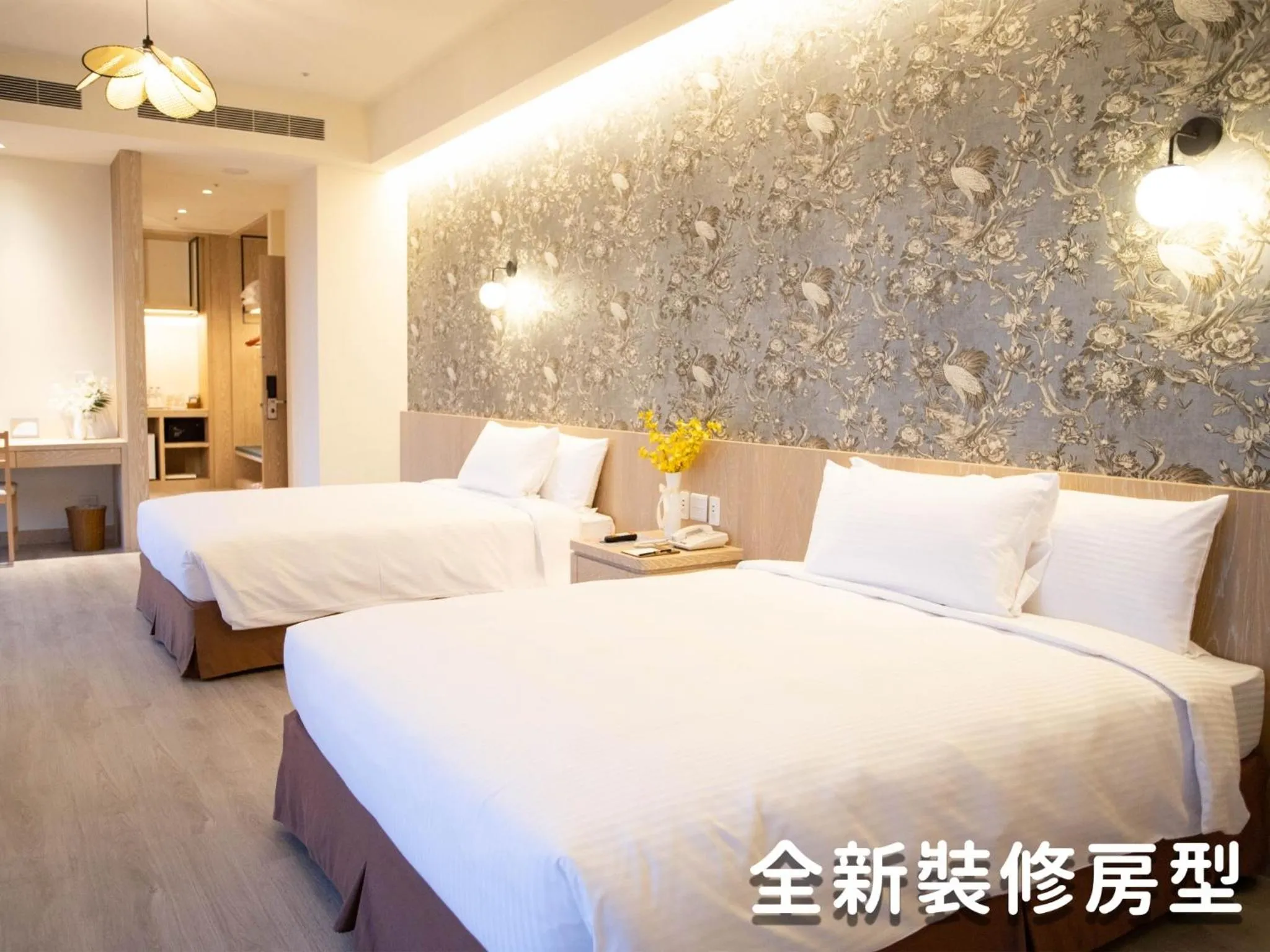 Photo of the whole room, Bed in Formosan Naruwan Hotel