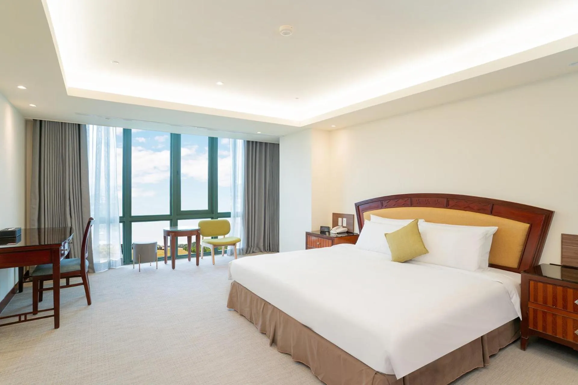 Photo of the whole room, Bed in Formosan Naruwan Hotel