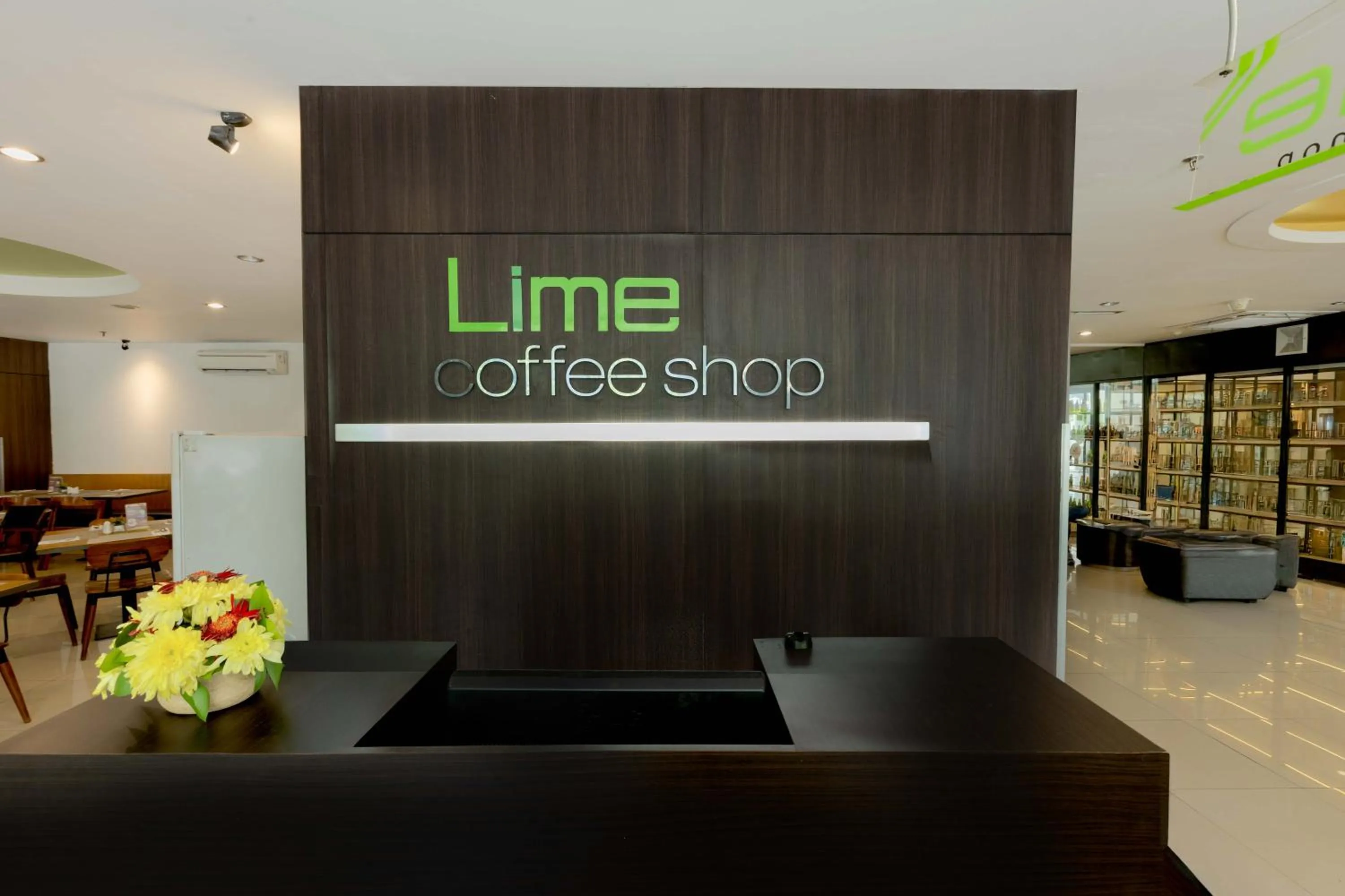 Restaurant/places to eat in favehotel Hyper Square