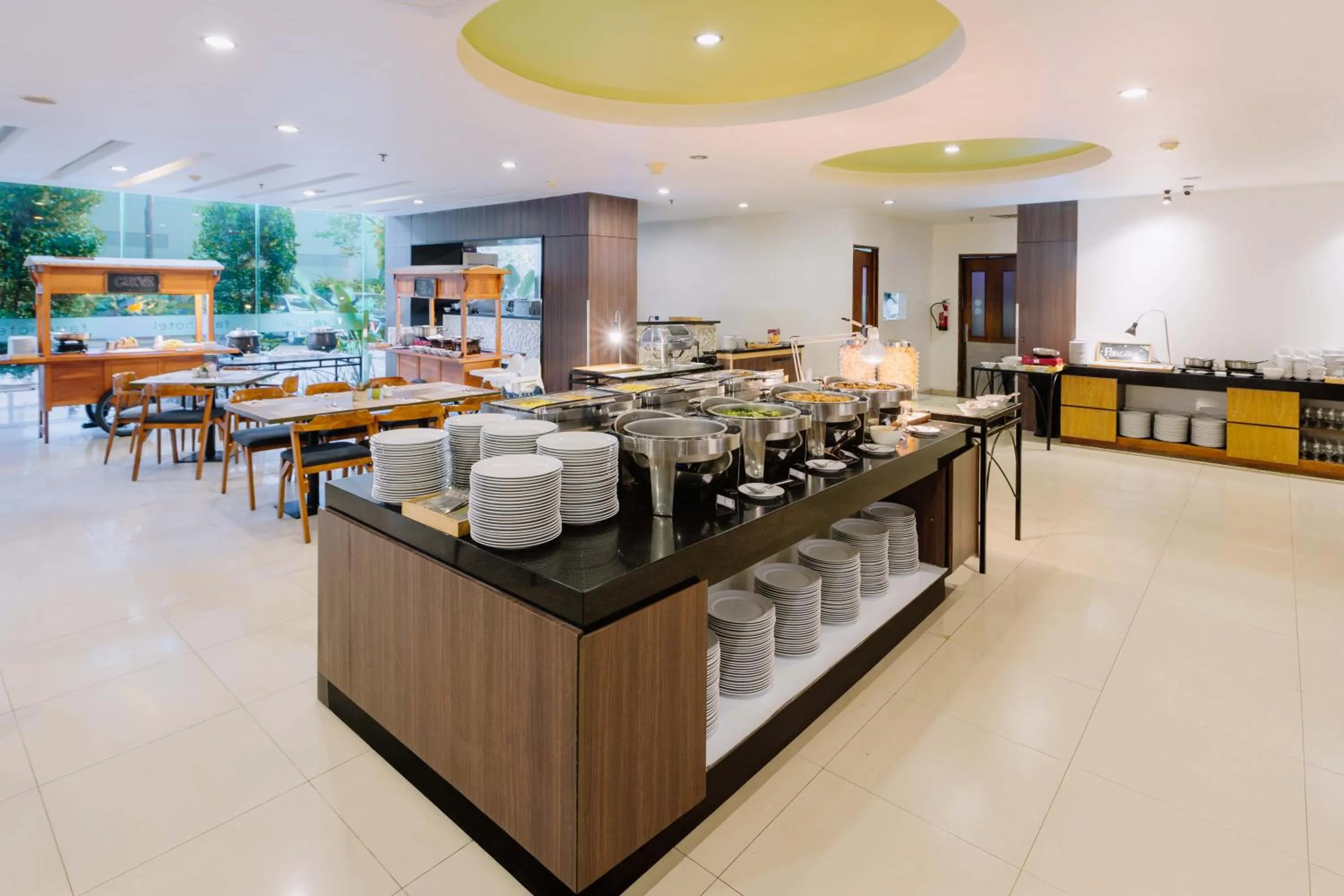 Restaurant/places to eat in favehotel Hyper Square