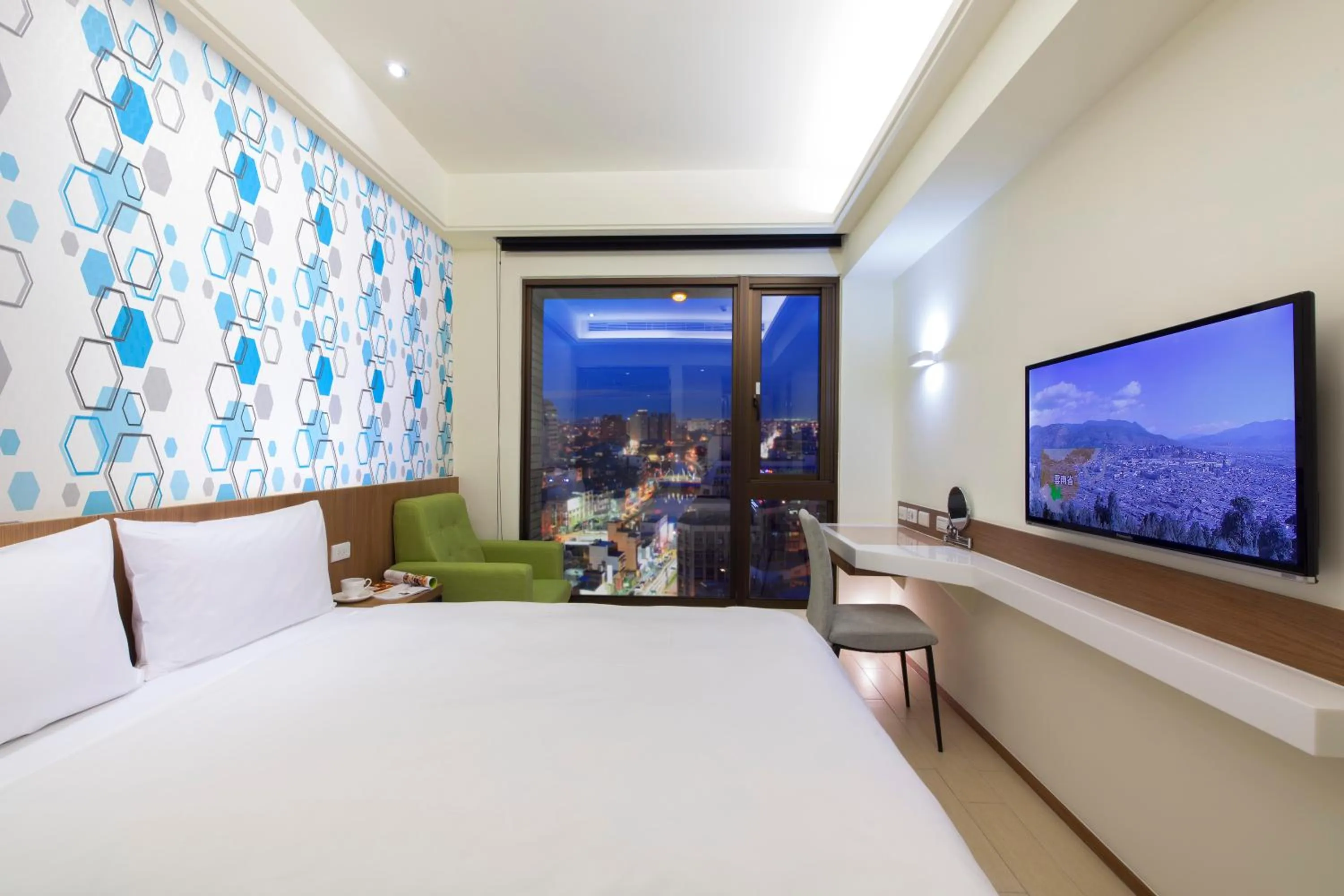 Photo of the whole room, Bed in Hotel MU