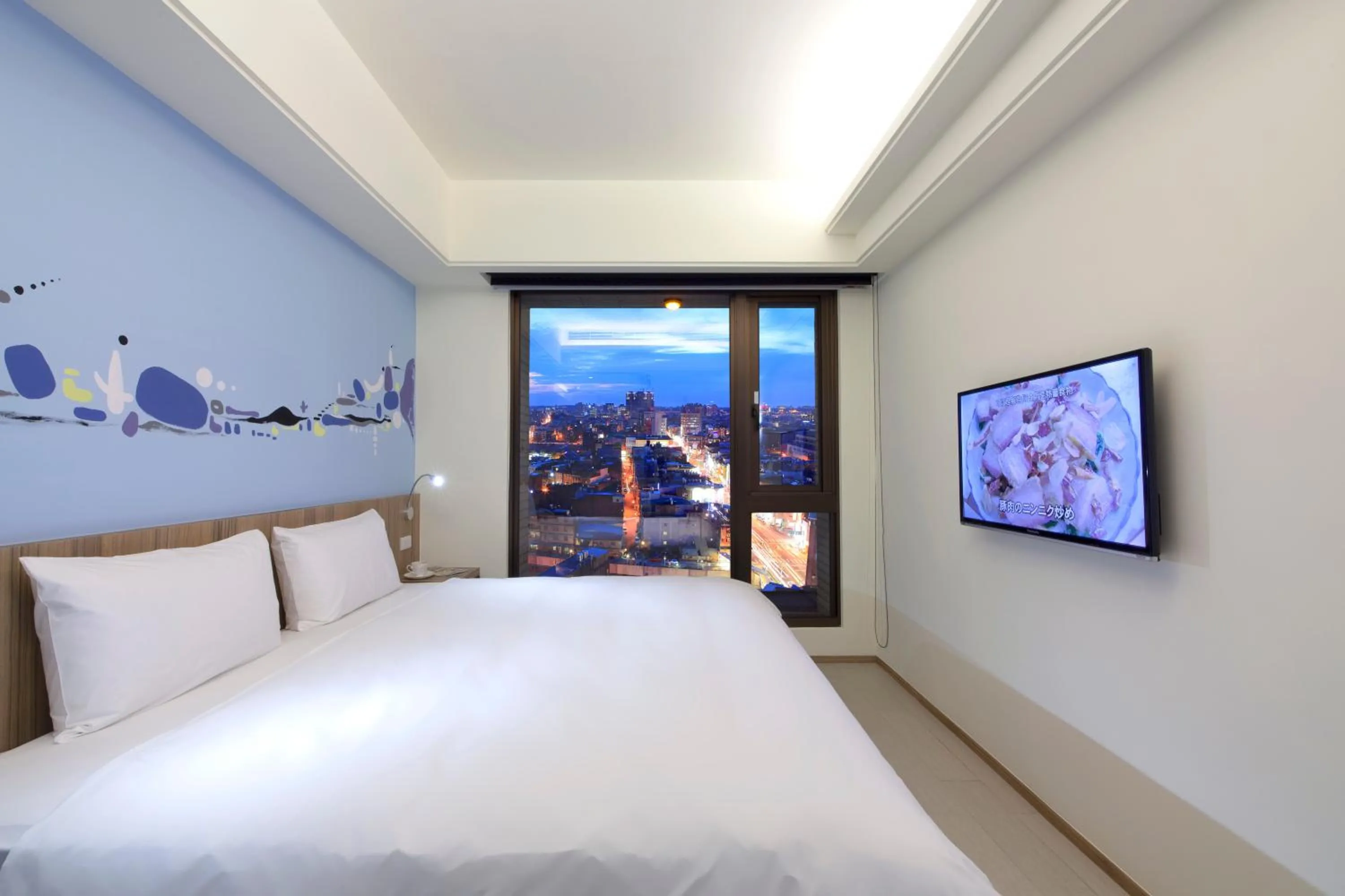 Photo of the whole room, Bed in Hotel MU