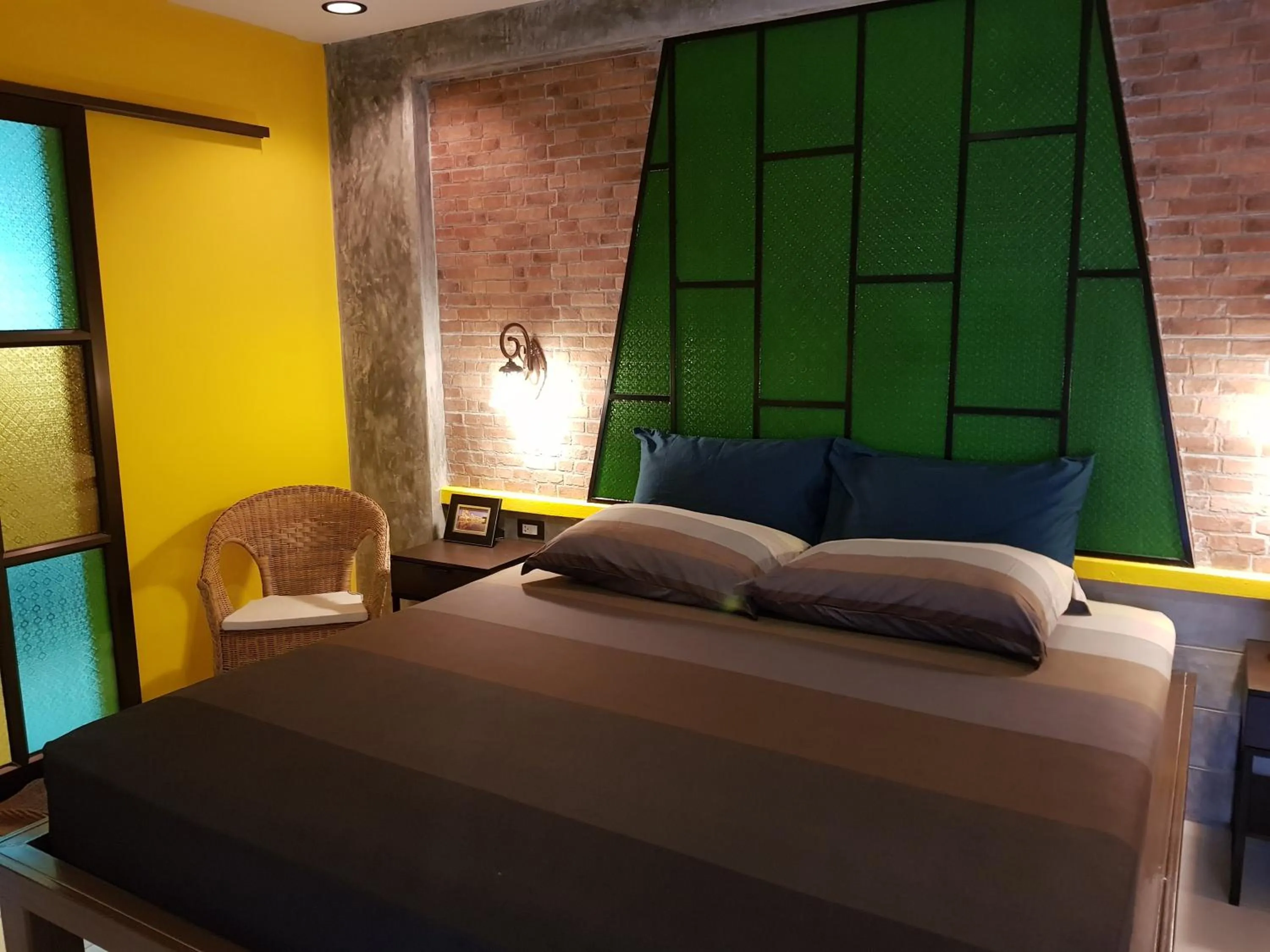 Bedroom, Bed in Baan Baimai Boutique Room