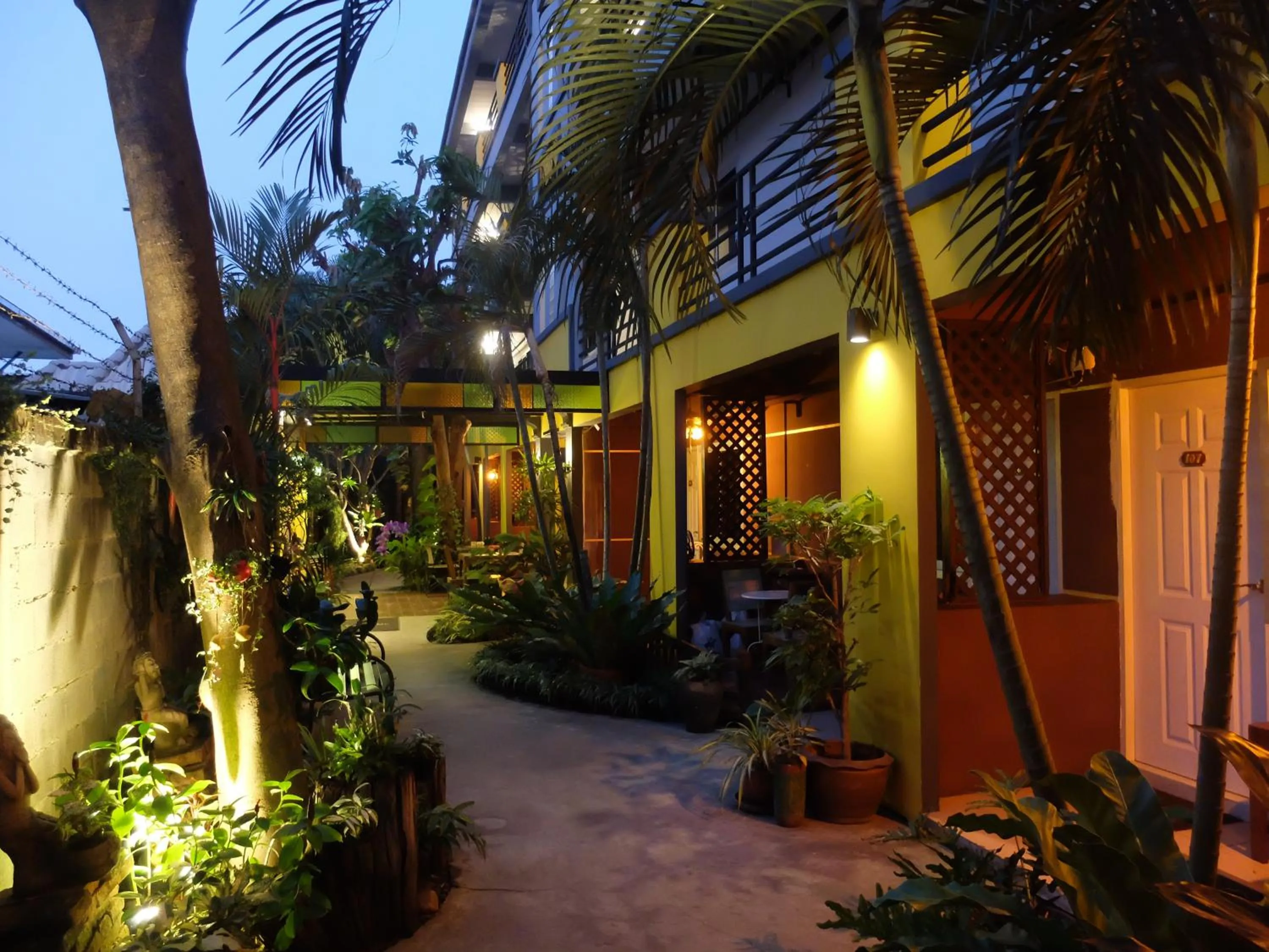 Garden view in Baan Baimai Boutique Room