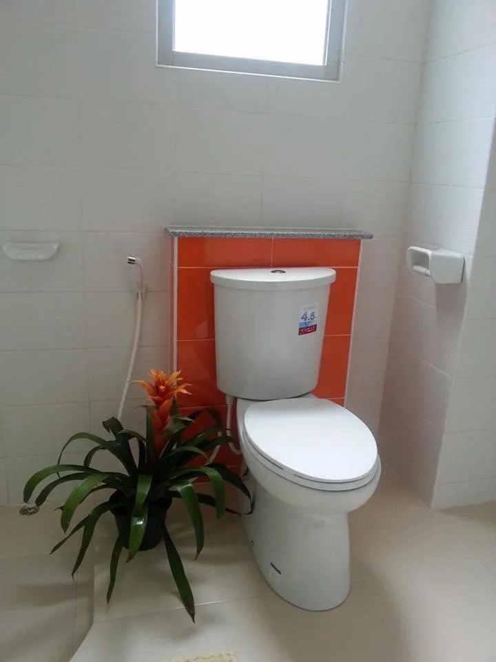 Toilet in Baan Baimai Boutique Room