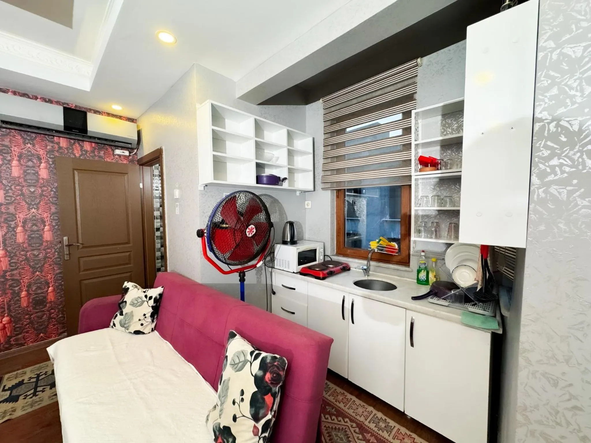 kitchen, Bed in The New Season Apart