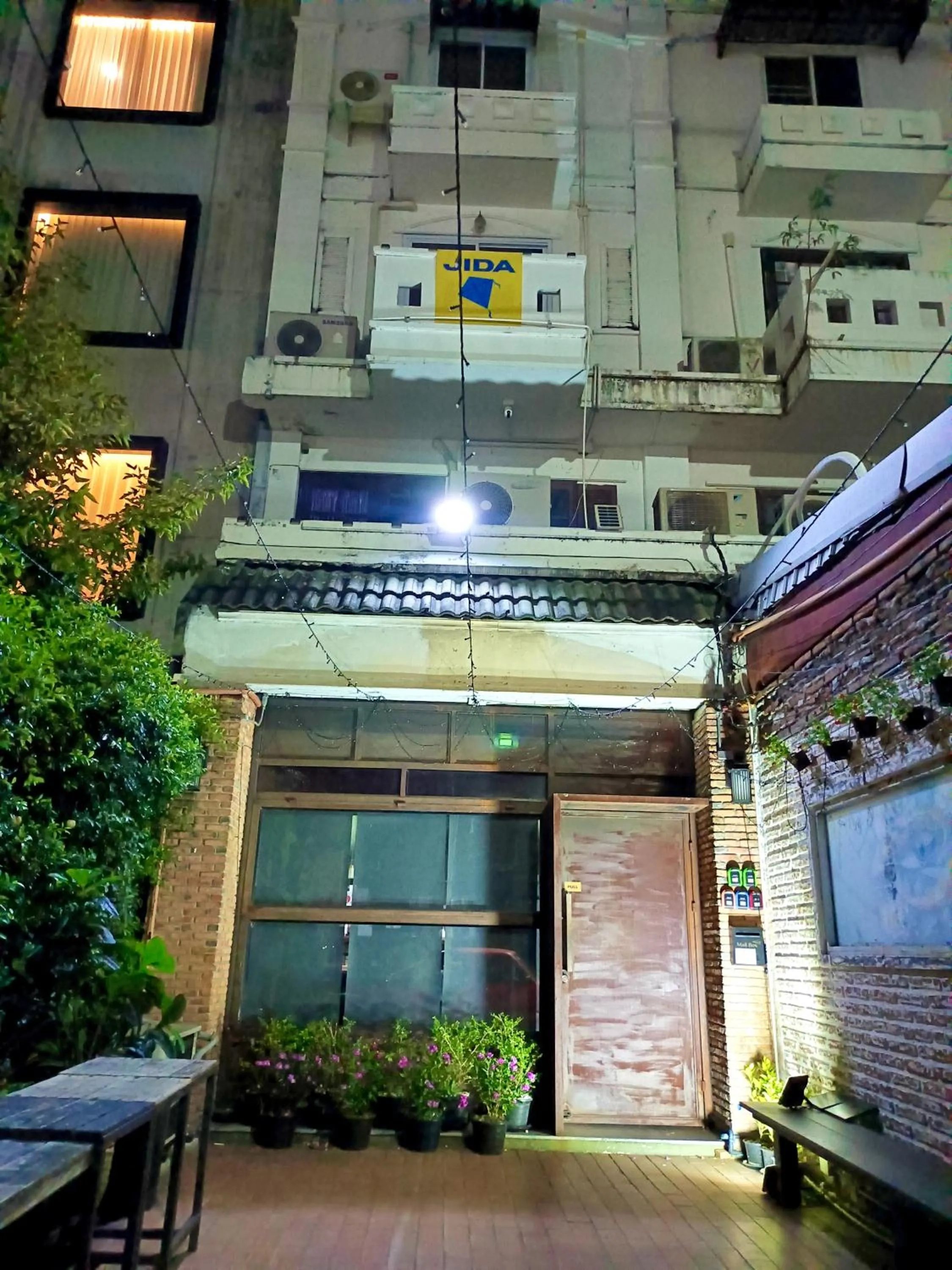 Property building in Jida Place