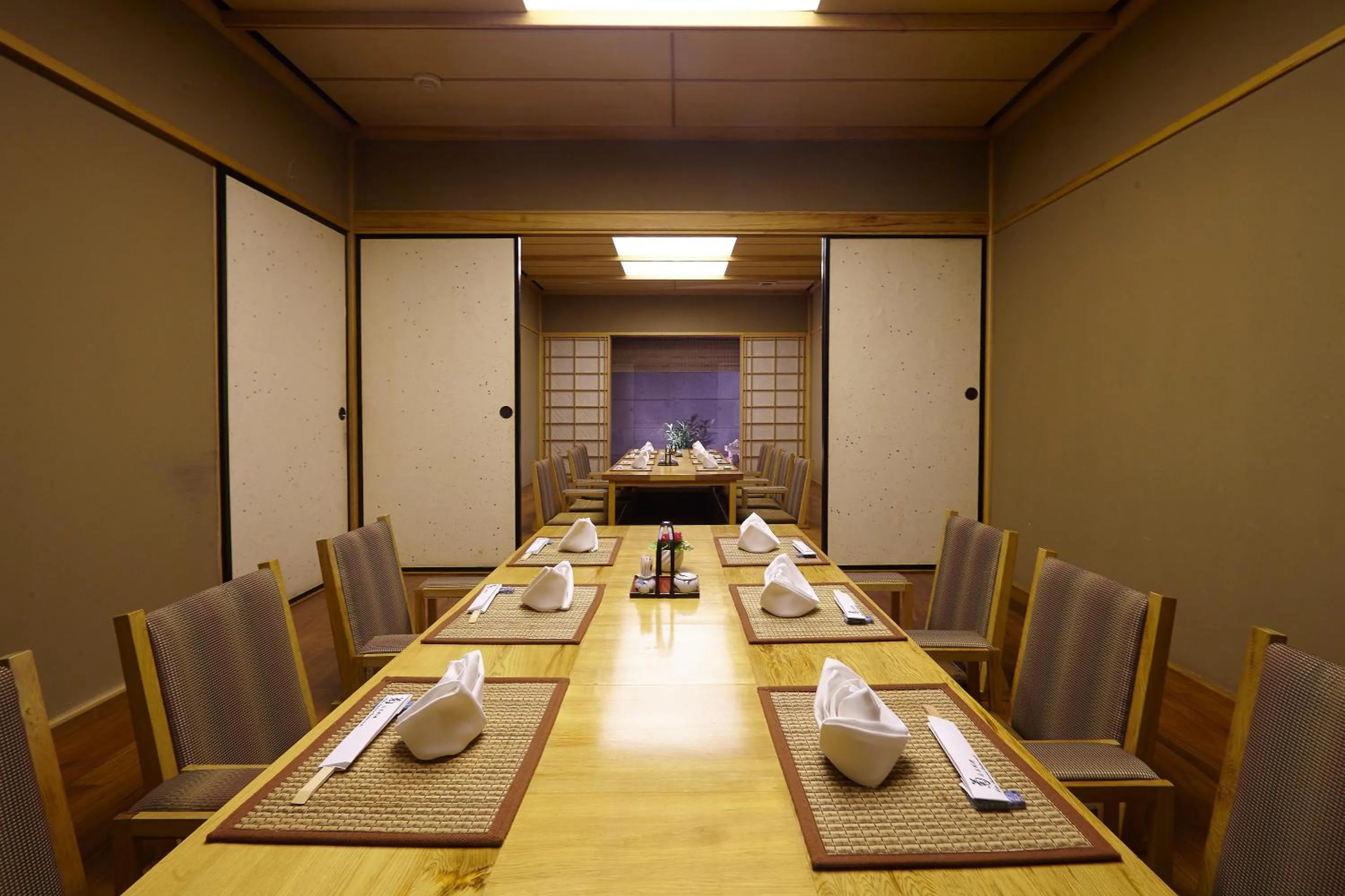 Restaurant/places to eat in Lao Plaza Hotel