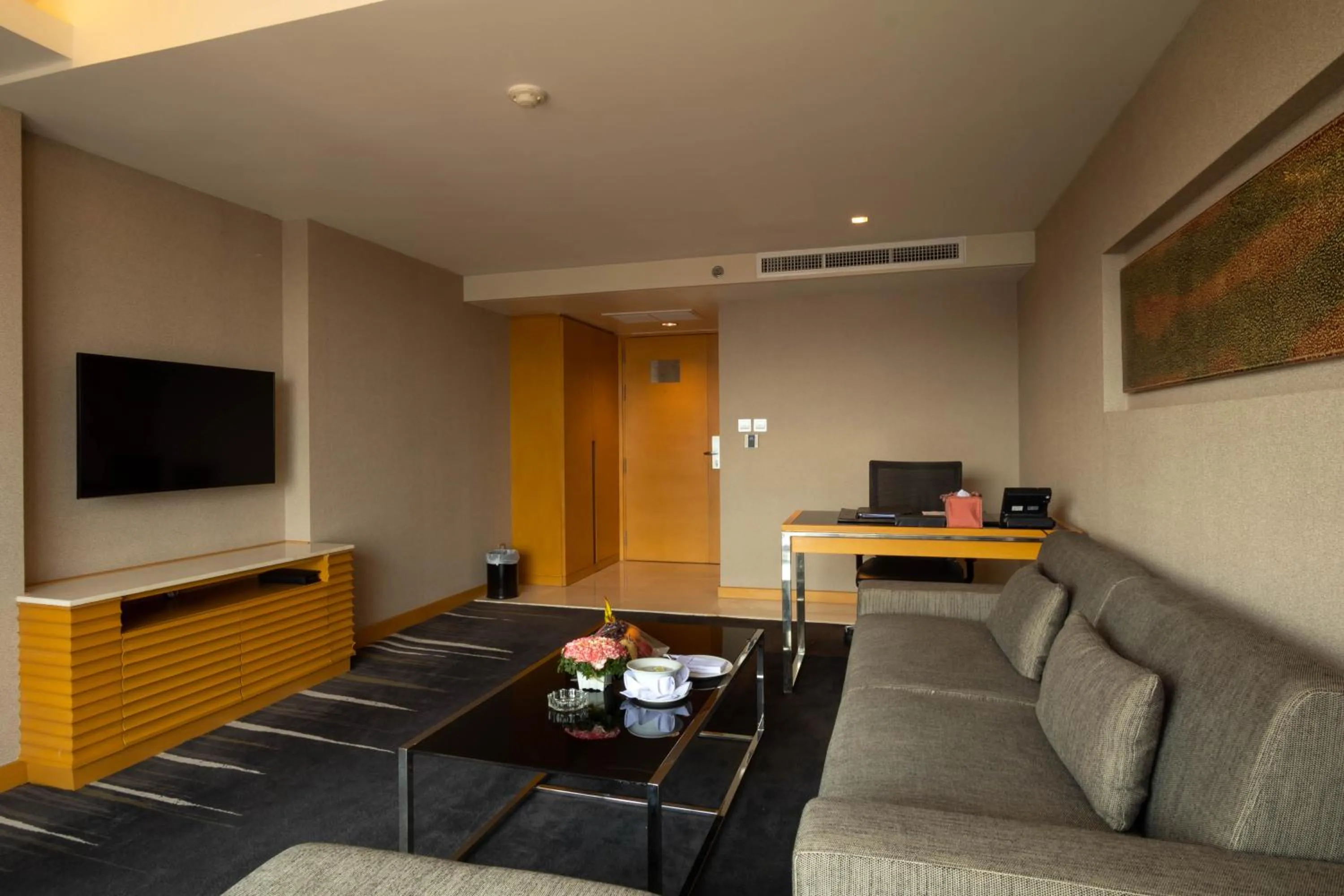 Living room in Lao Plaza Hotel