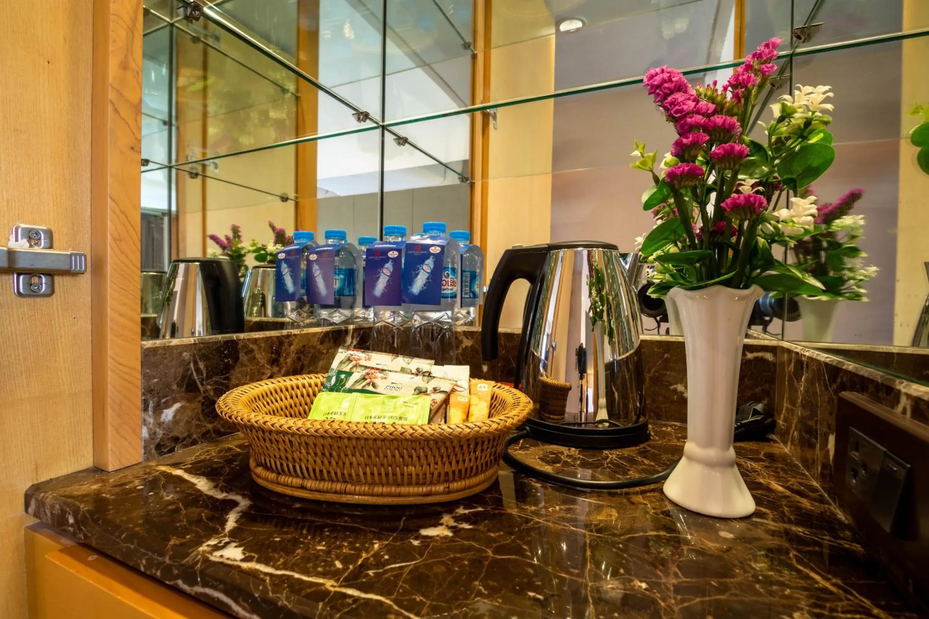 Deluxe Double or Twin Room in Lao Plaza Hotel Deluxe Double or Twin Room in Lao Plaza Hotel