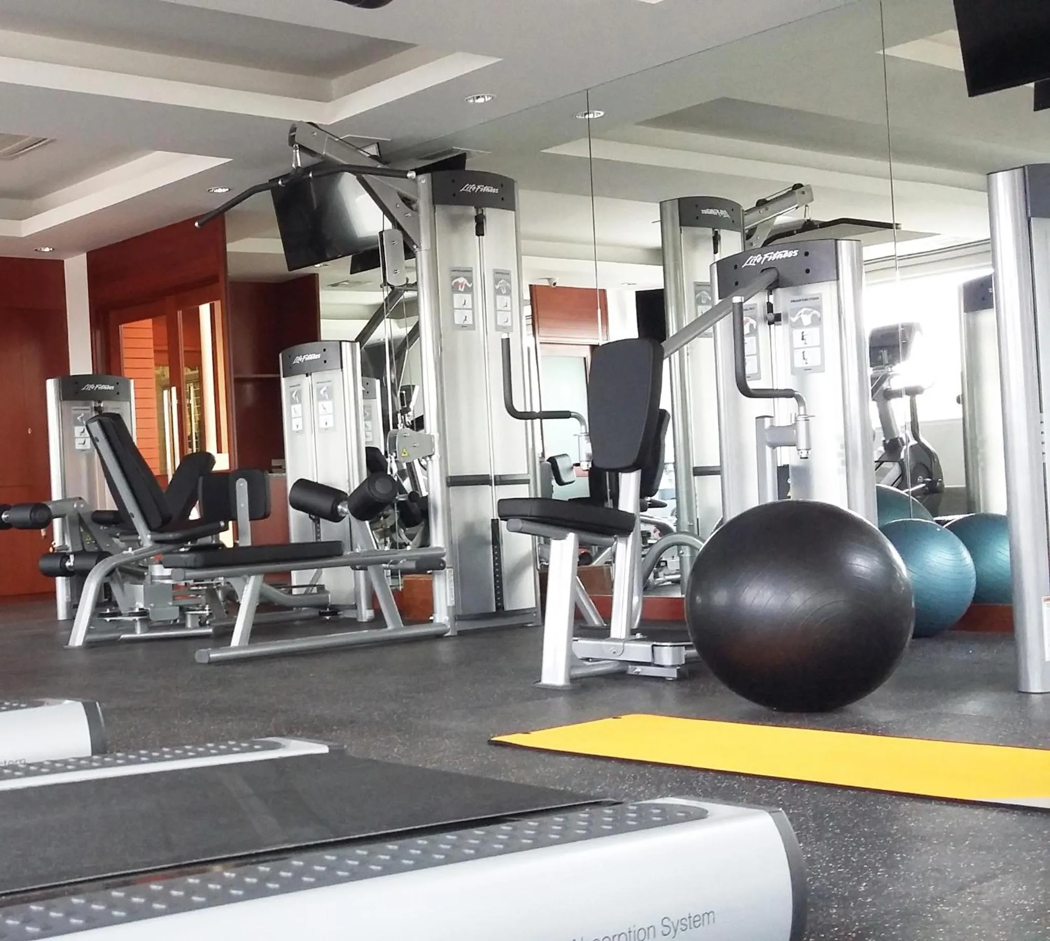 Fitness centre/facilities in Lao Plaza Hotel