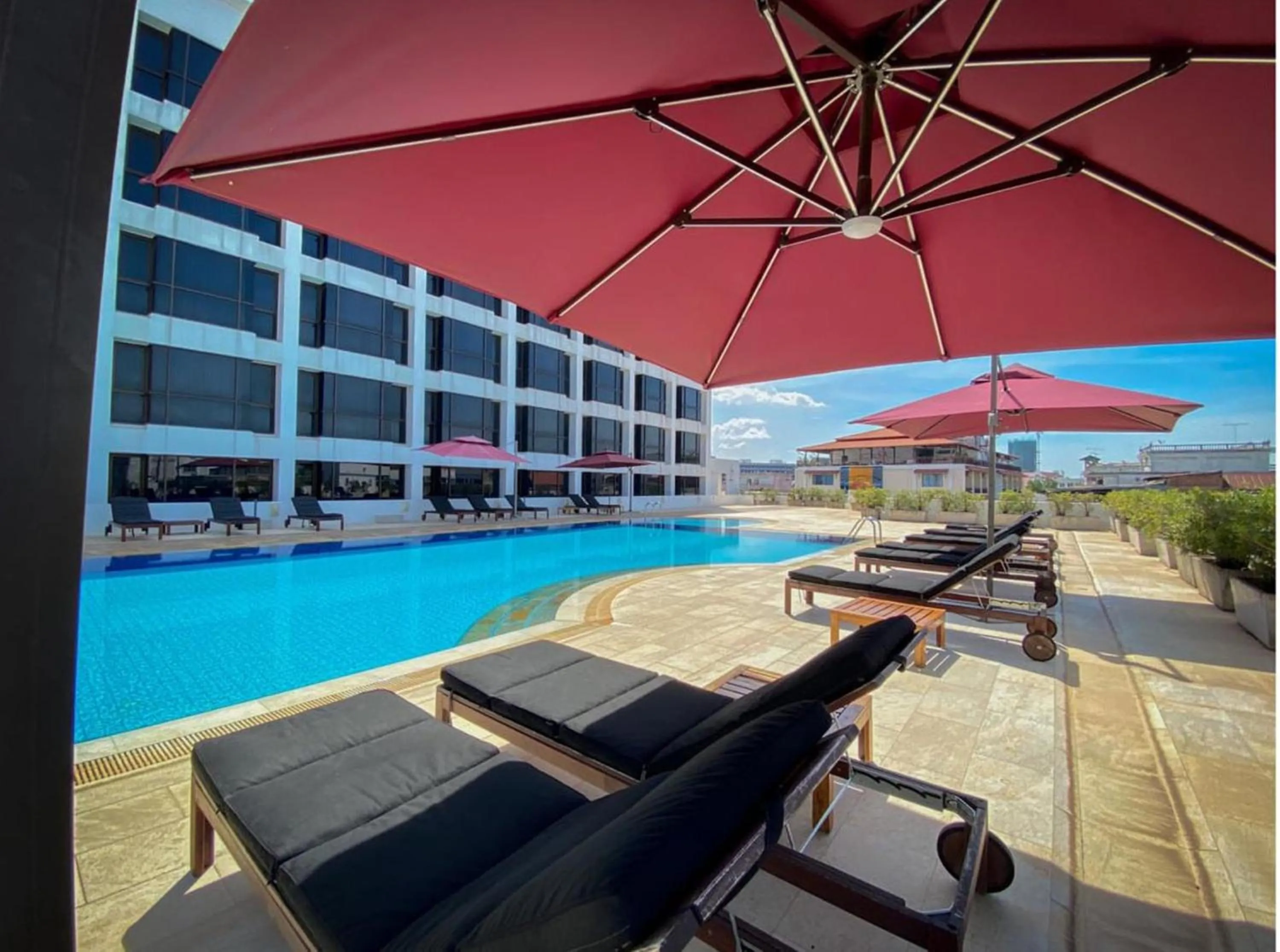 Swimming pool in Lao Plaza Hotel