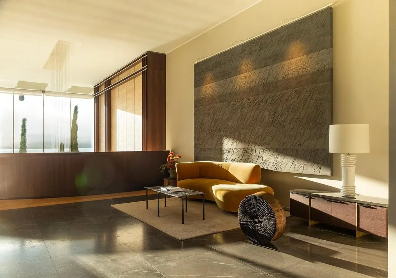 Property building in Casadelmar