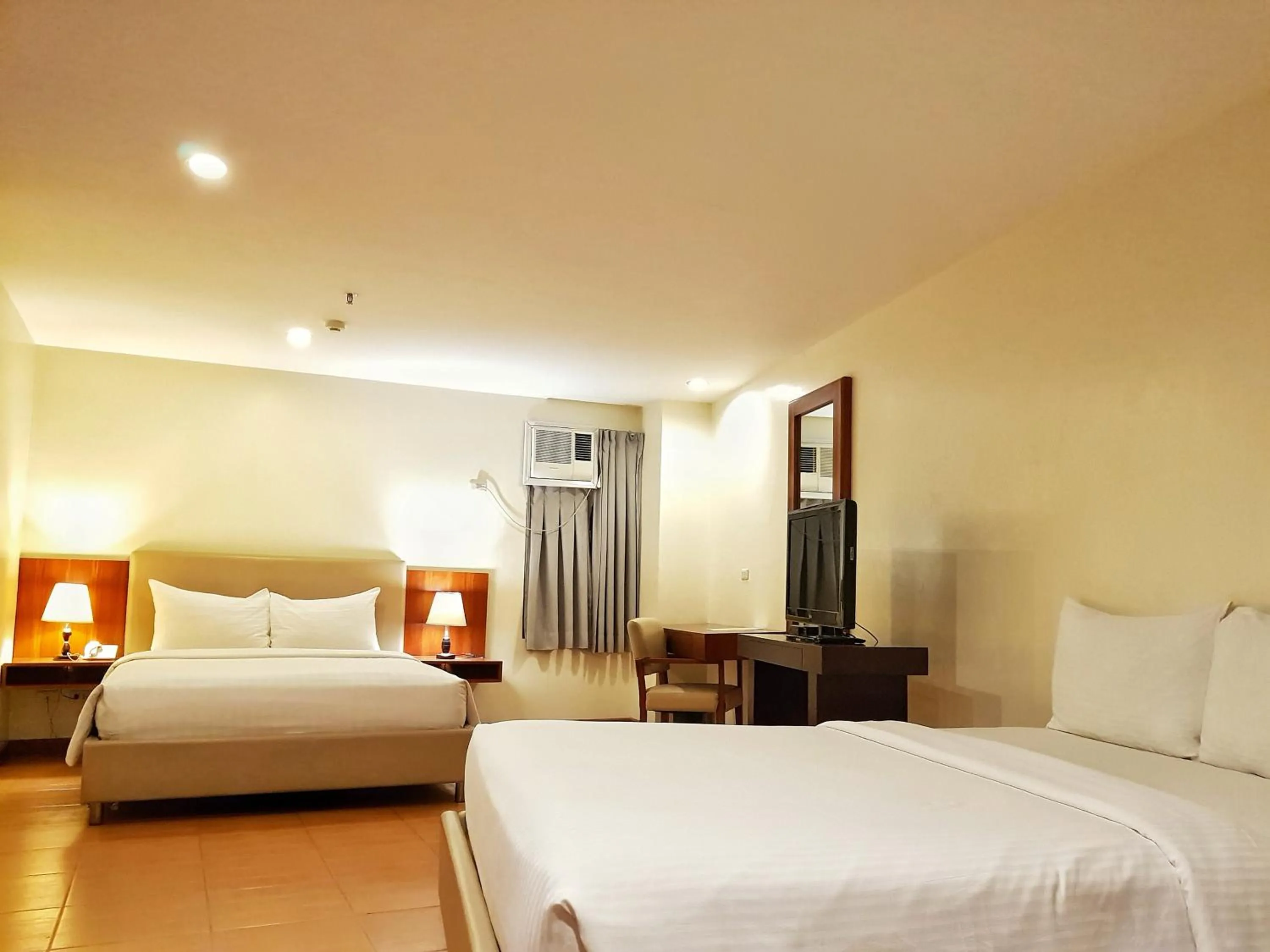 Photo of the whole room, Bed in The Well Hotel