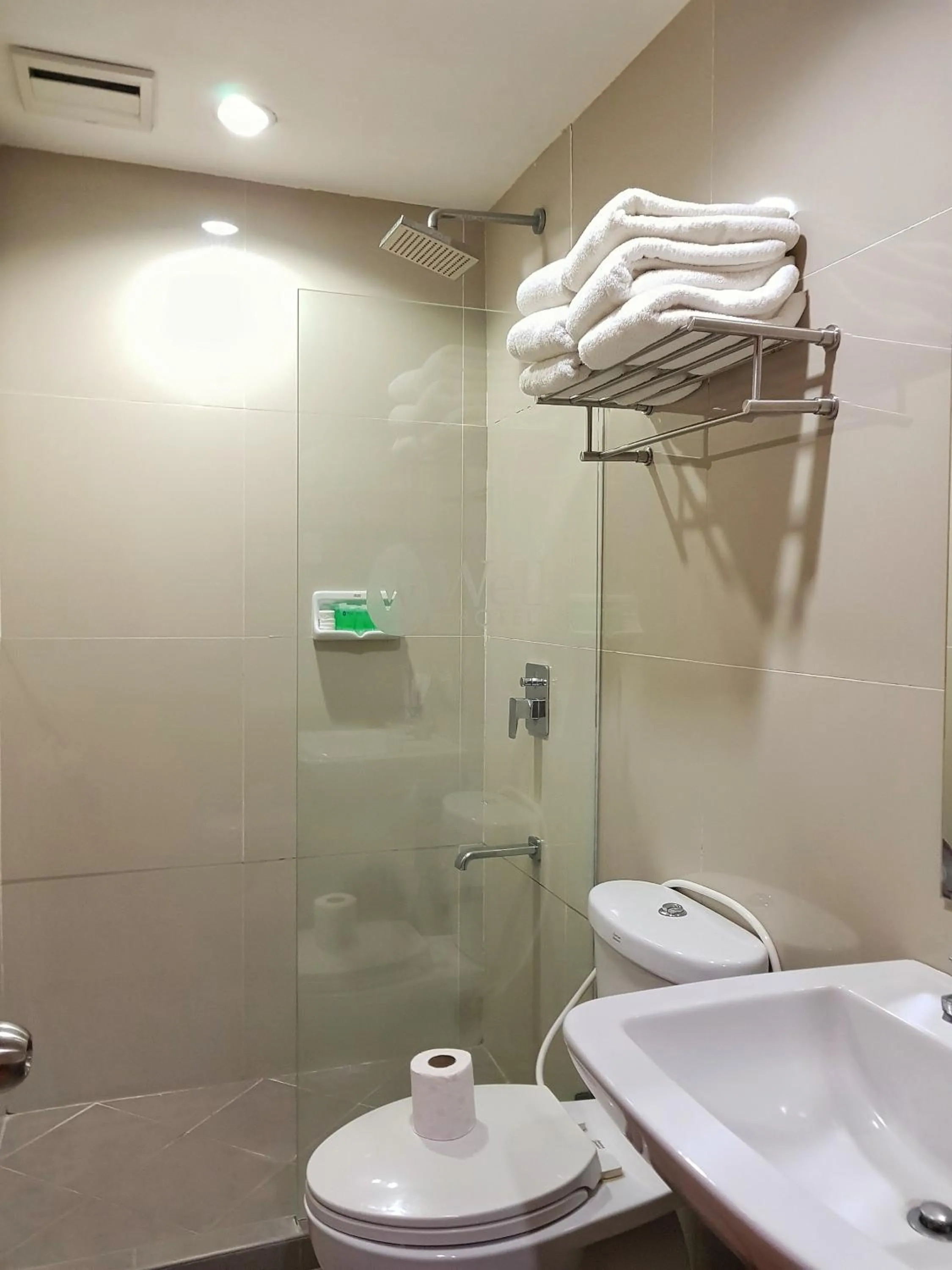 bidet in The Well Hotel