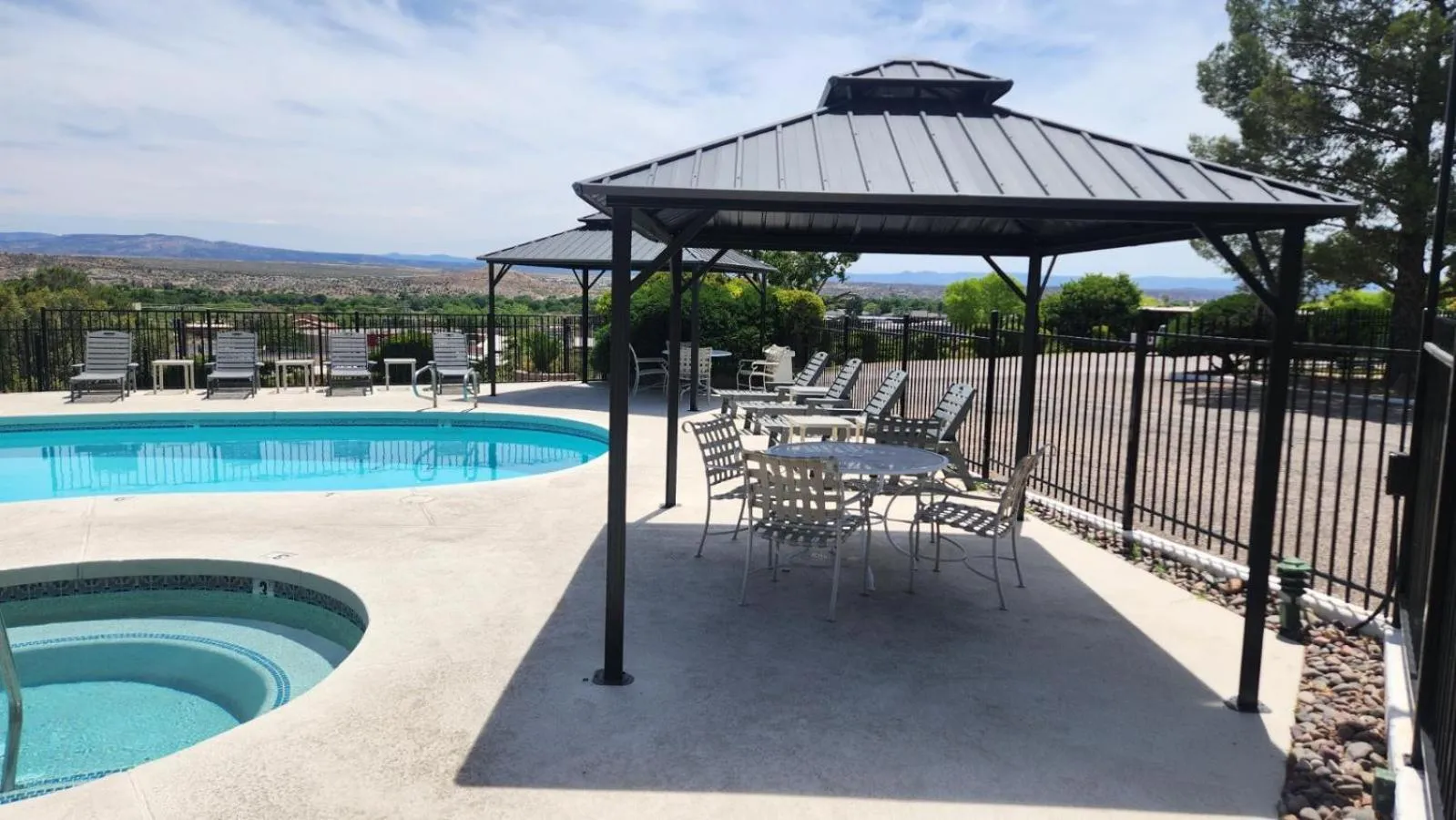 Swimming pool in The View Motel