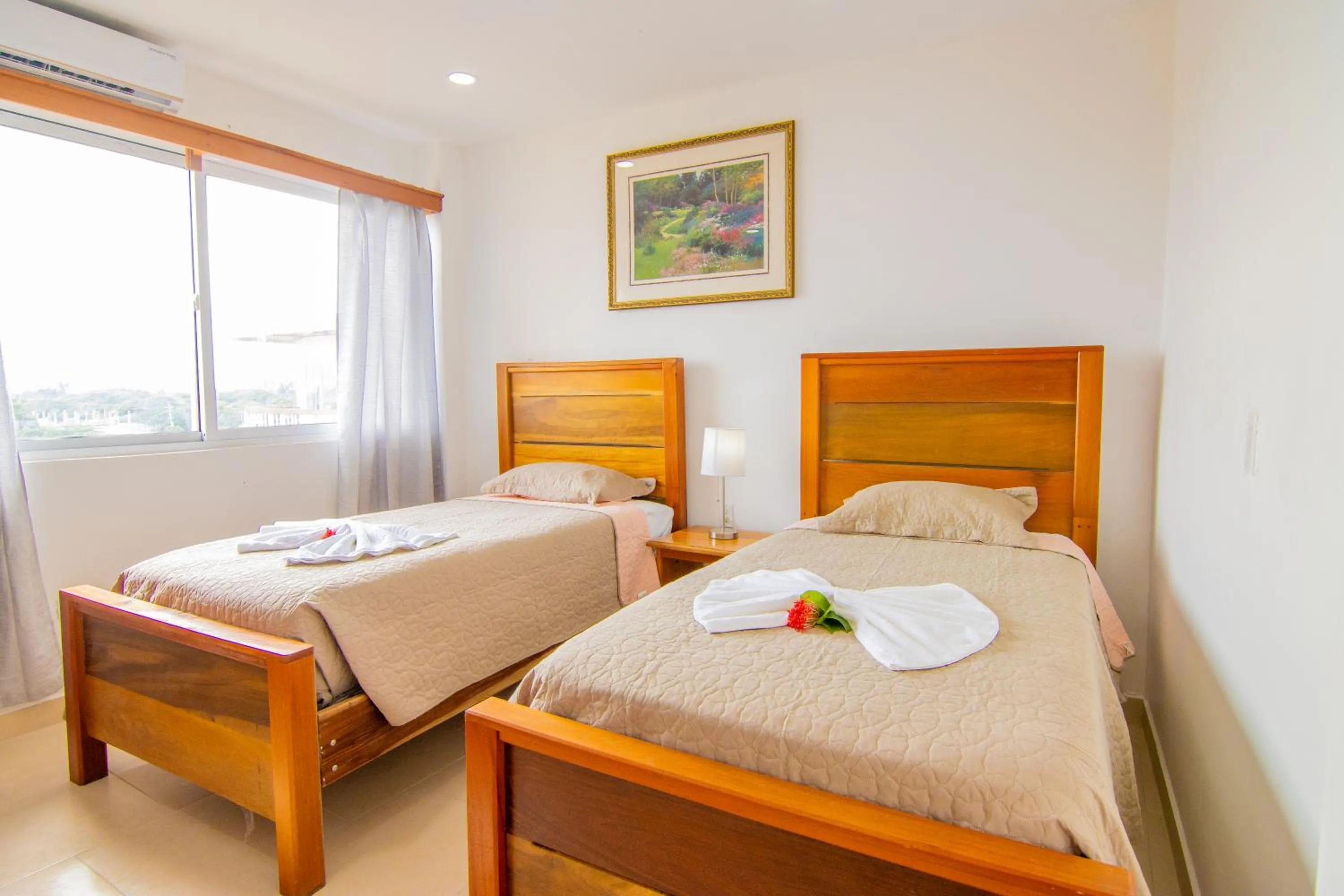 Bedroom, Bed in Tropical Palace Hotel