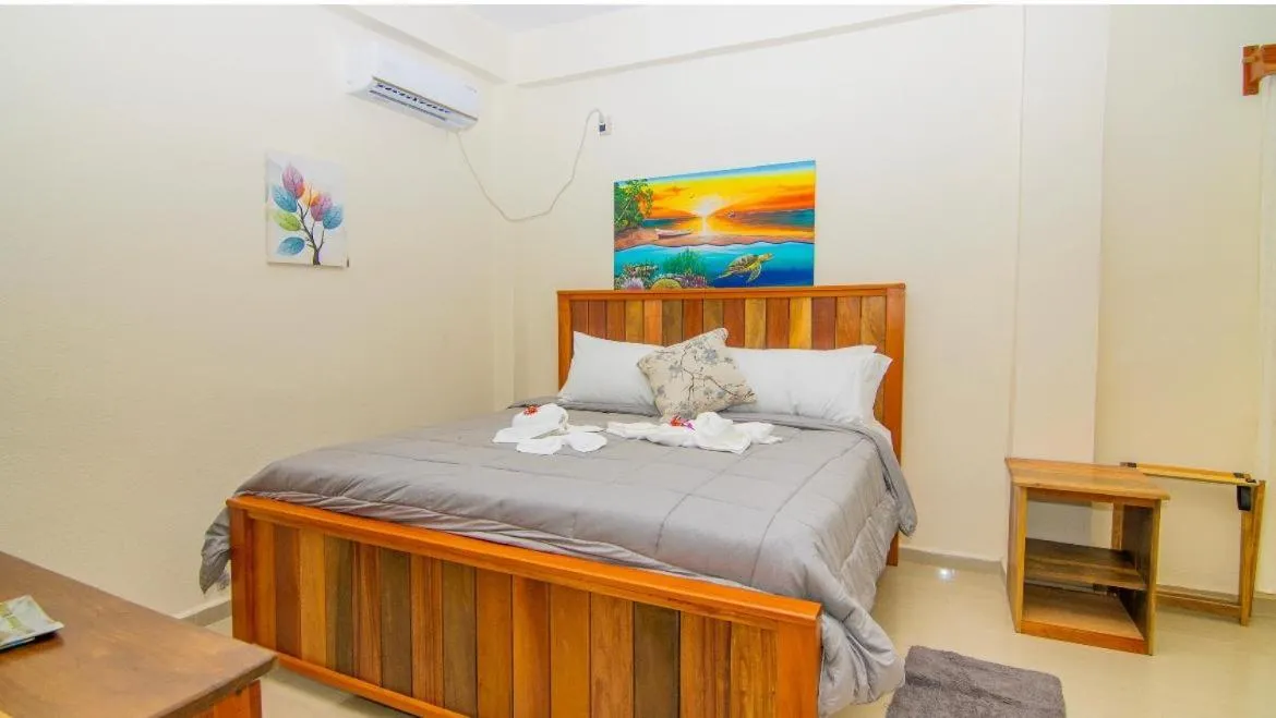 Bedroom, Bed in Tropical Palace Hotel