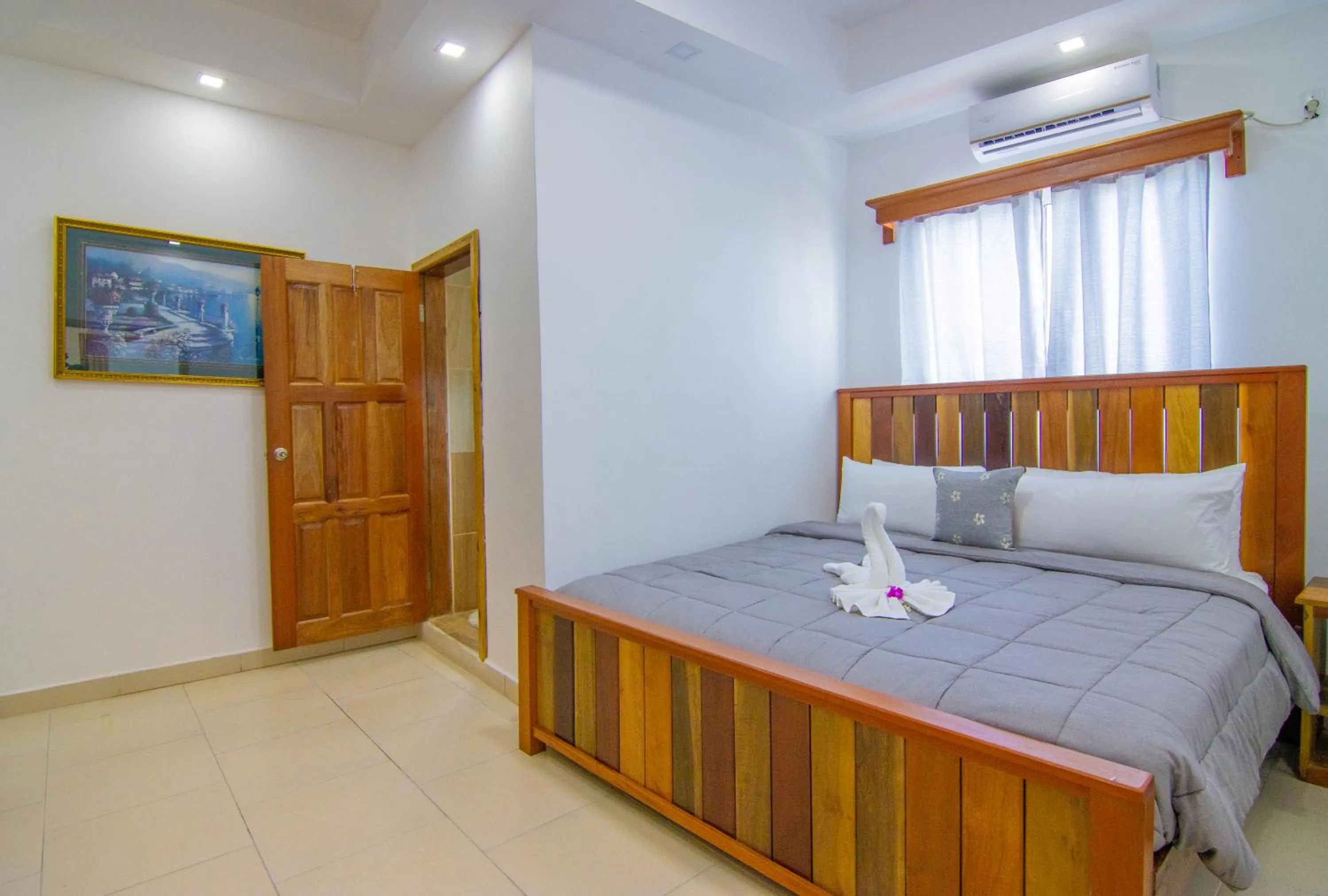 Bedroom, Bed in Tropical Palace Hotel
