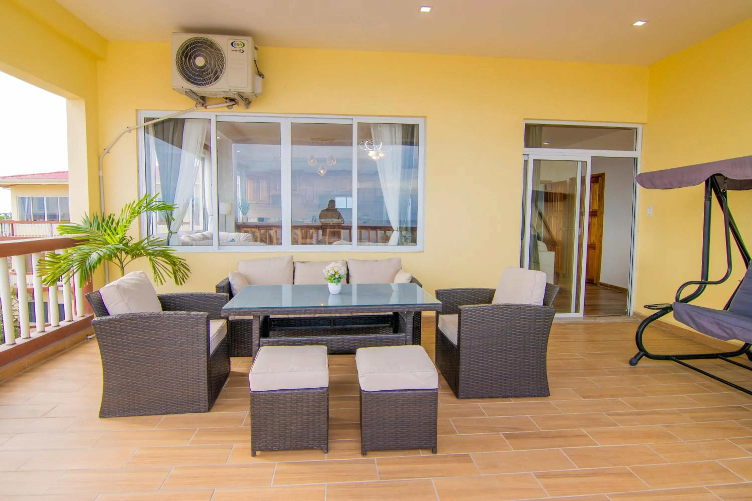 Patio in Tropical Palace Hotel