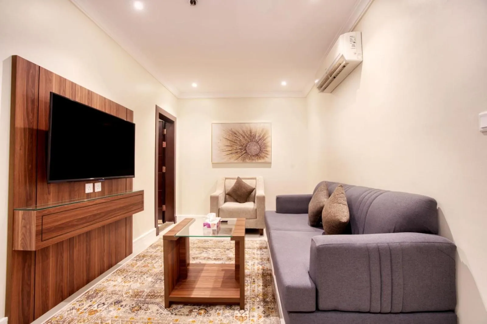 Decorative detail in Quiet Dreams - Serviced Apartments Al-Nour Branch