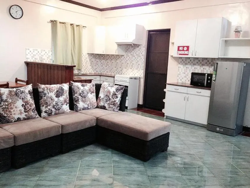 Kitchen or kitchenette in Malapascua Starlight Resort