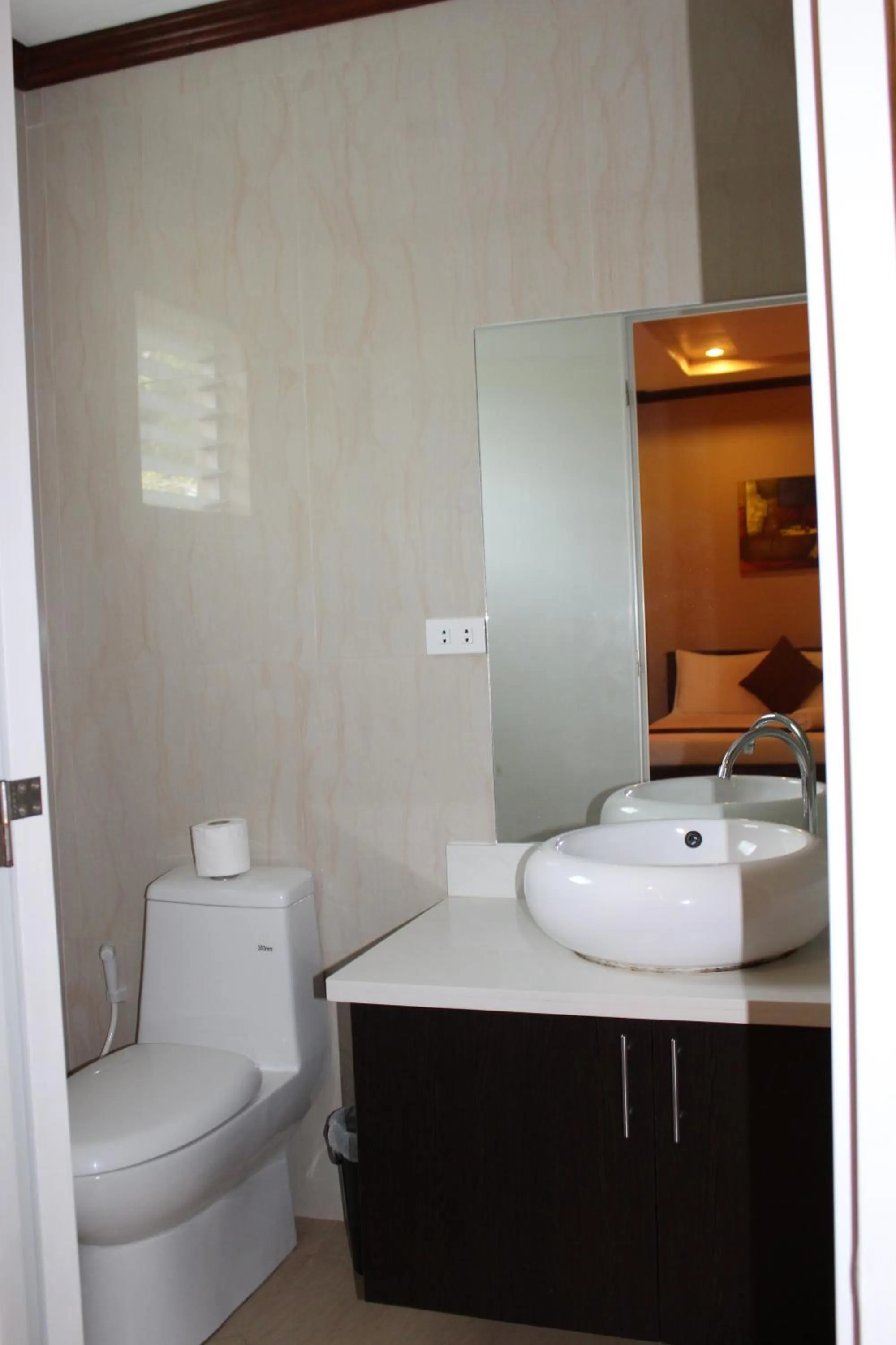 Bathroom in Malapascua Starlight Resort