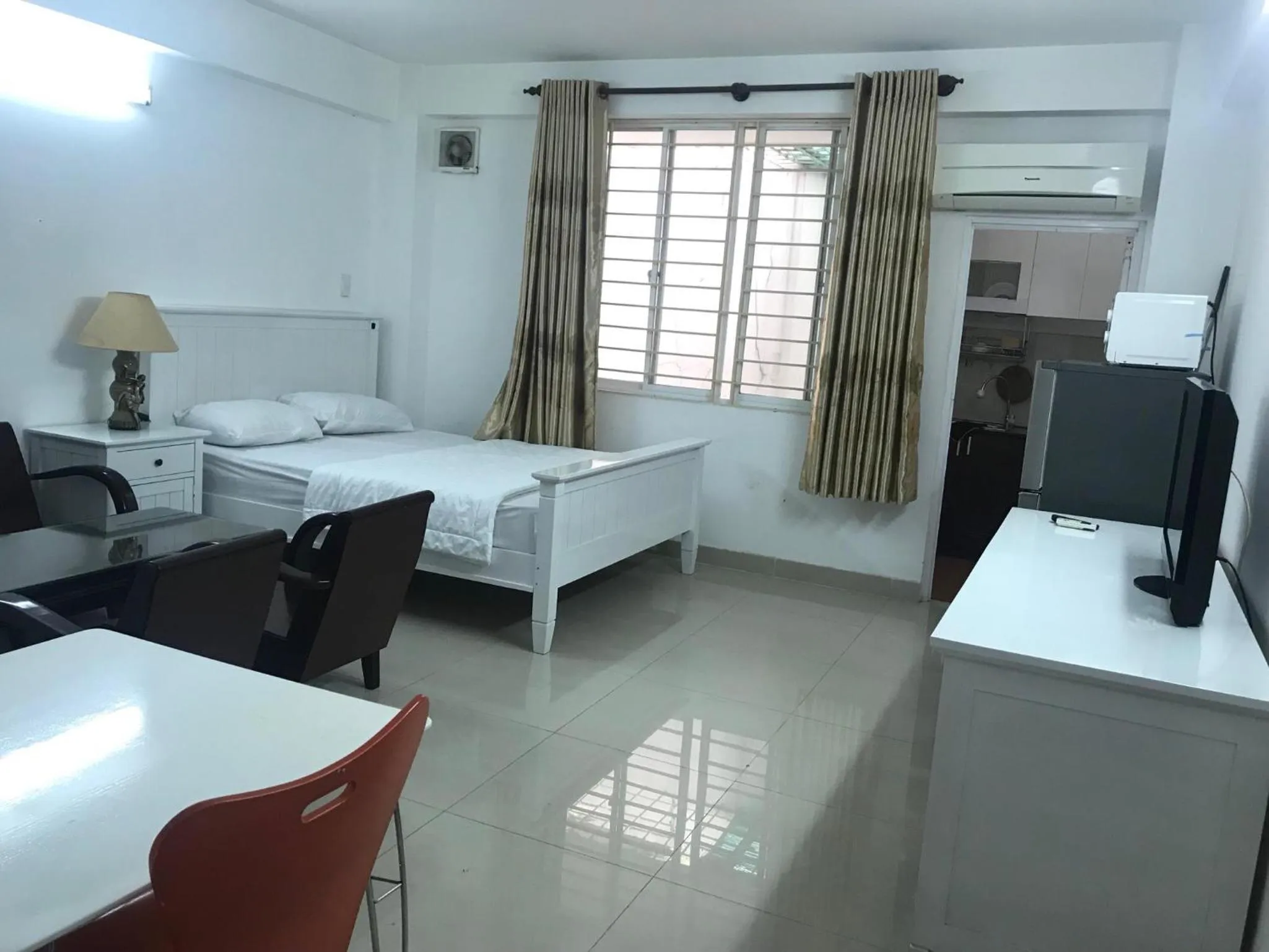 Bed in Smiley Apartment 3