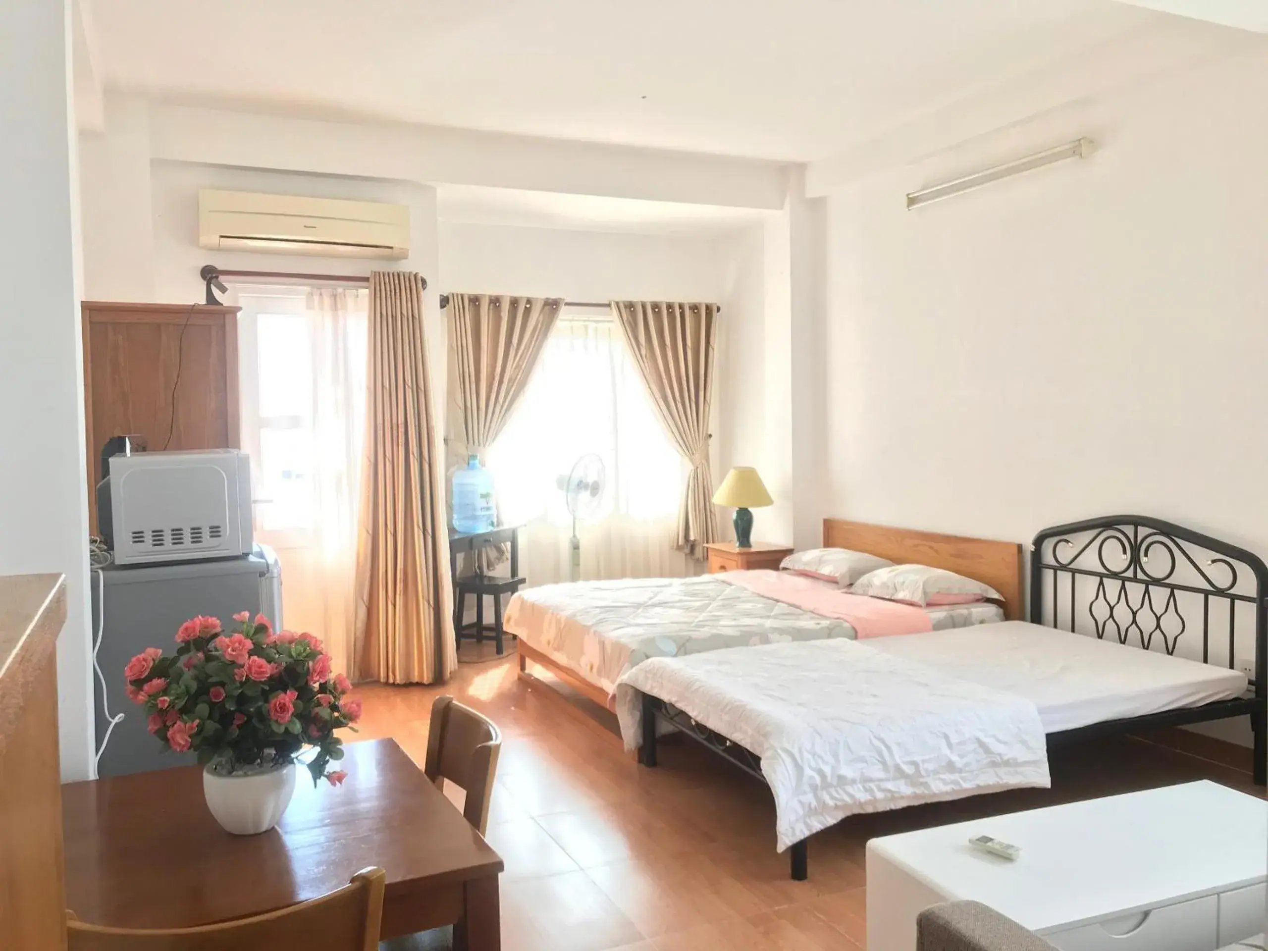 Apartment with Balcony in Smiley Apartment 3 Apartment with Balcony in Smiley Apartment 3