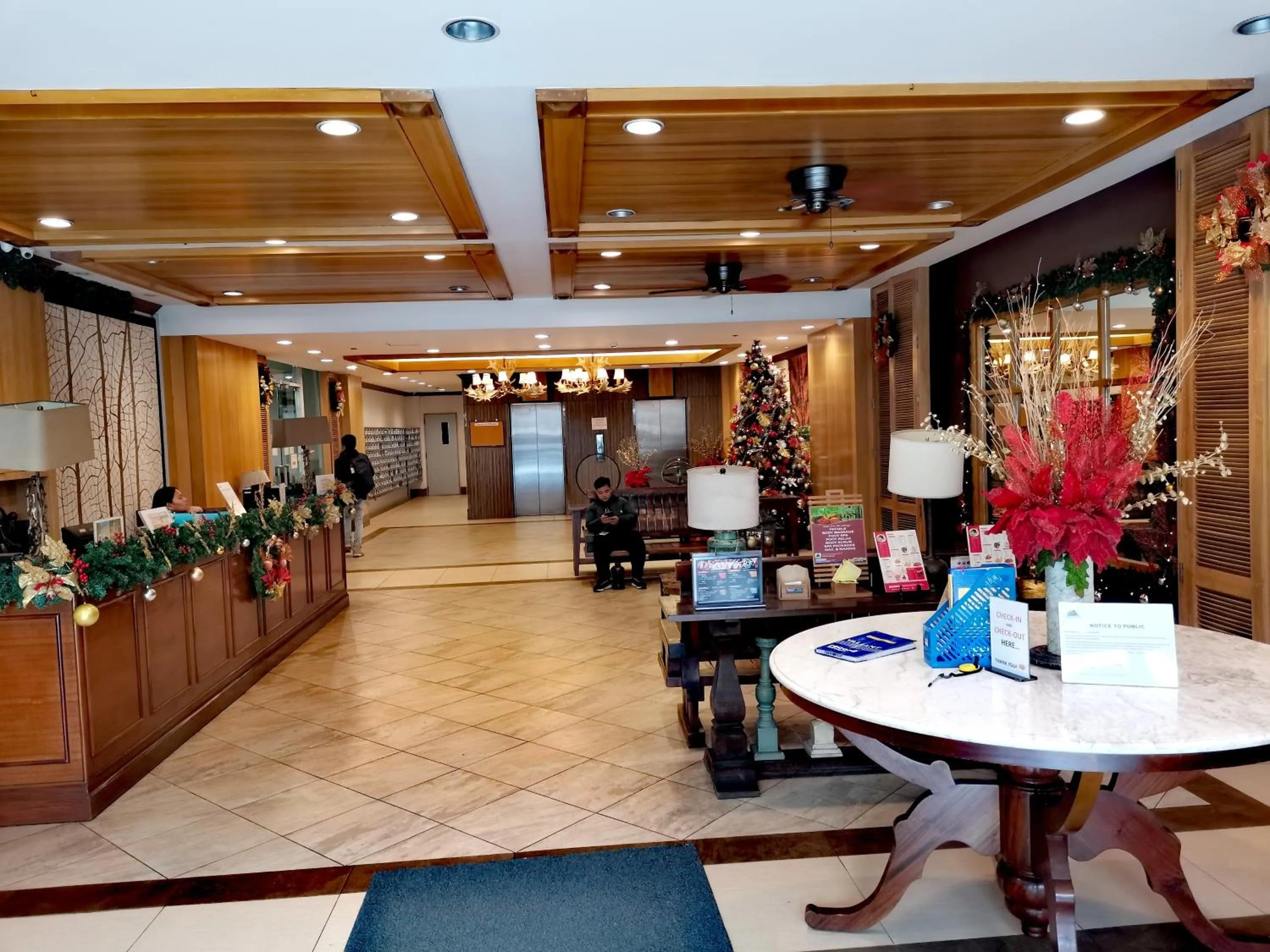 Lobby or reception in Cedar Peak Condotel Baguio