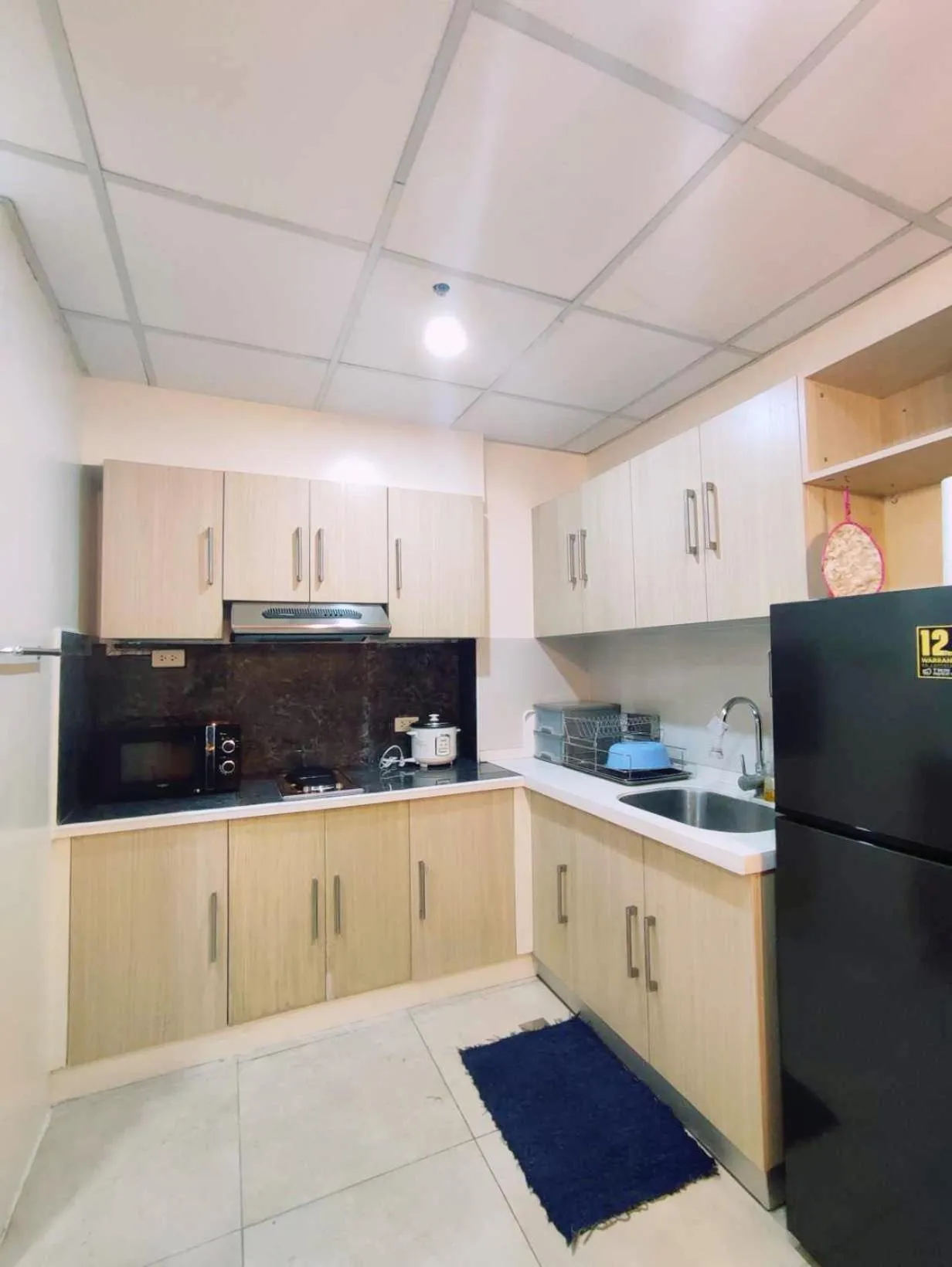 Kitchen or kitchenette in Cedar Peak Condotel Baguio