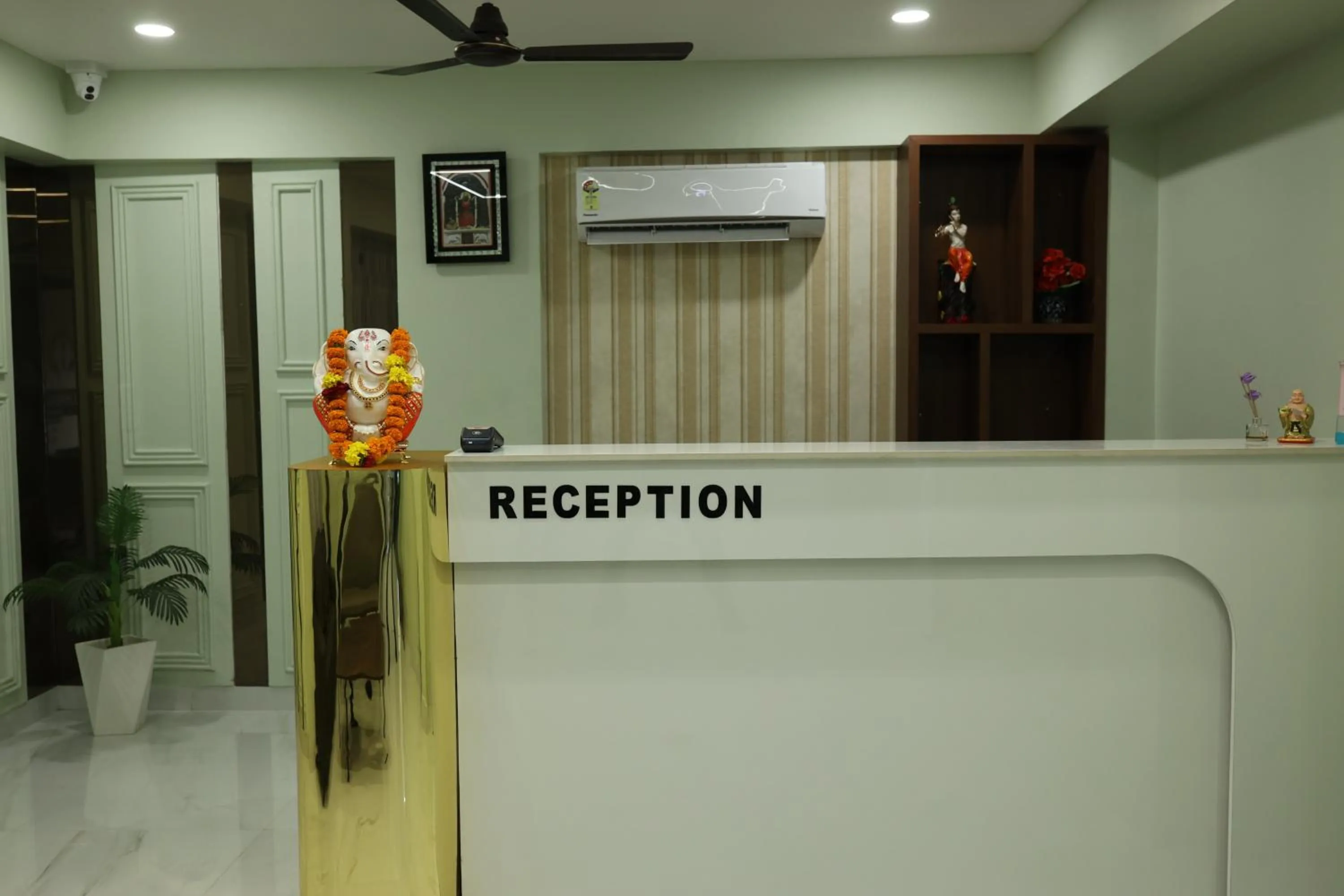 Lobby or reception in The Imperial By Vinayak Hotels